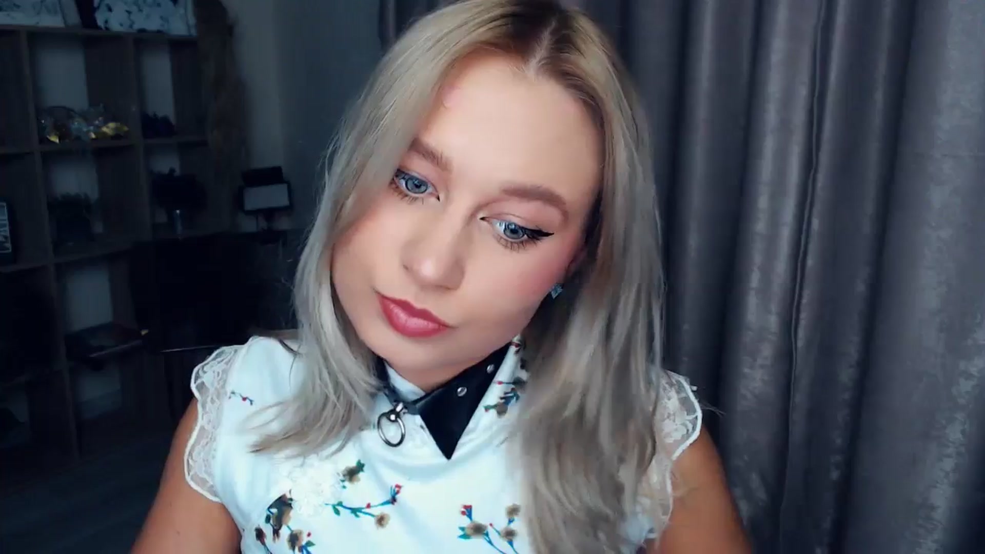 Gallery image thumbnail from Kukla_kolduna's myfreecams stream on, 11/13/2025, 15:54 image 12 of 20