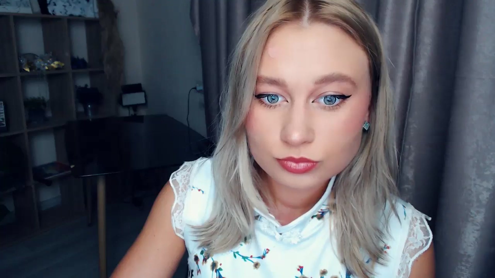 Gallery image thumbnail from Kukla_kolduna's myfreecams stream on, 11/13/2025, 15:54 image 3 of 20