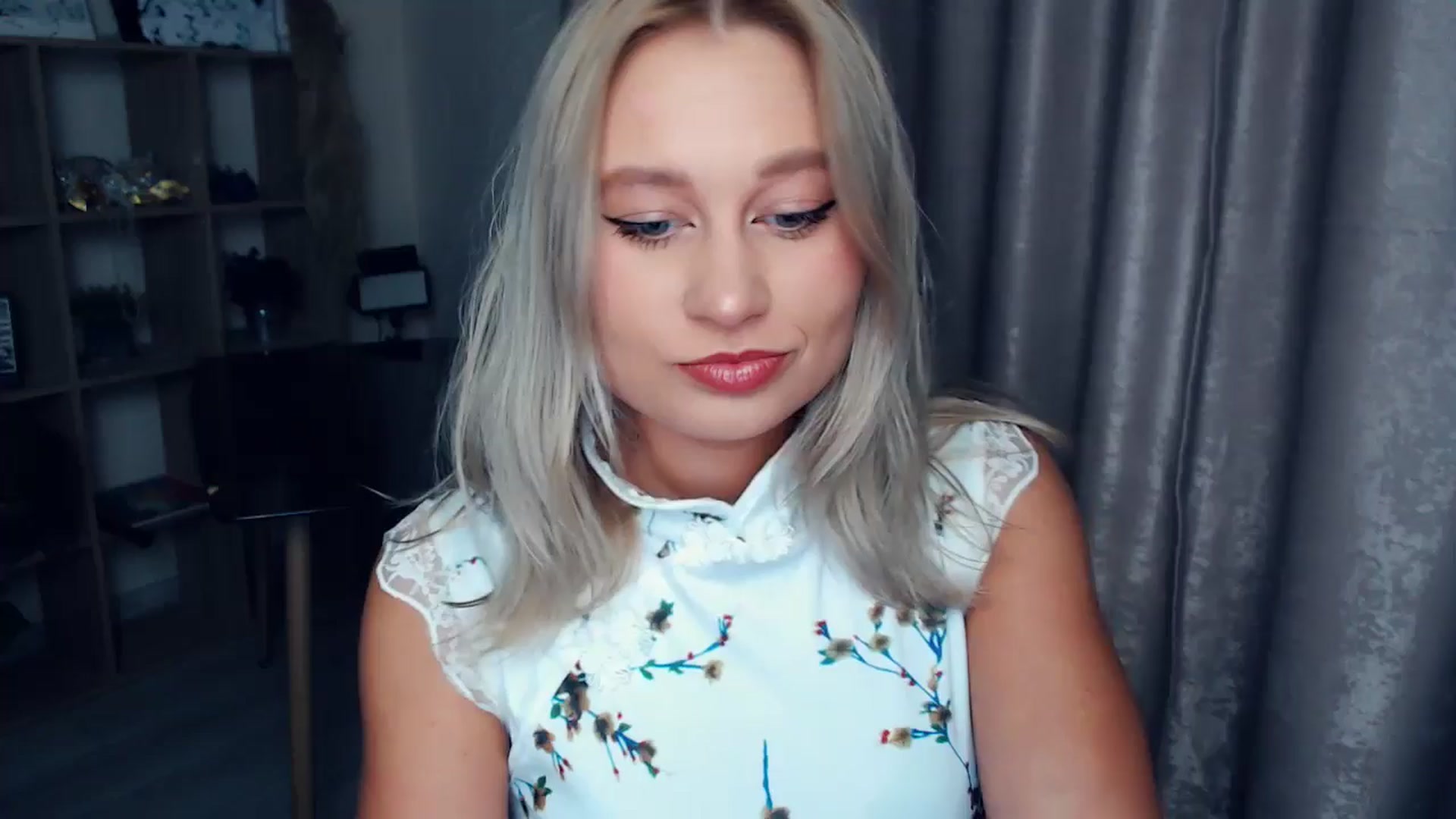 Gallery image thumbnail from Kukla_kolduna's myfreecams stream on, 11/13/2025, 15:54 image 6 of 20