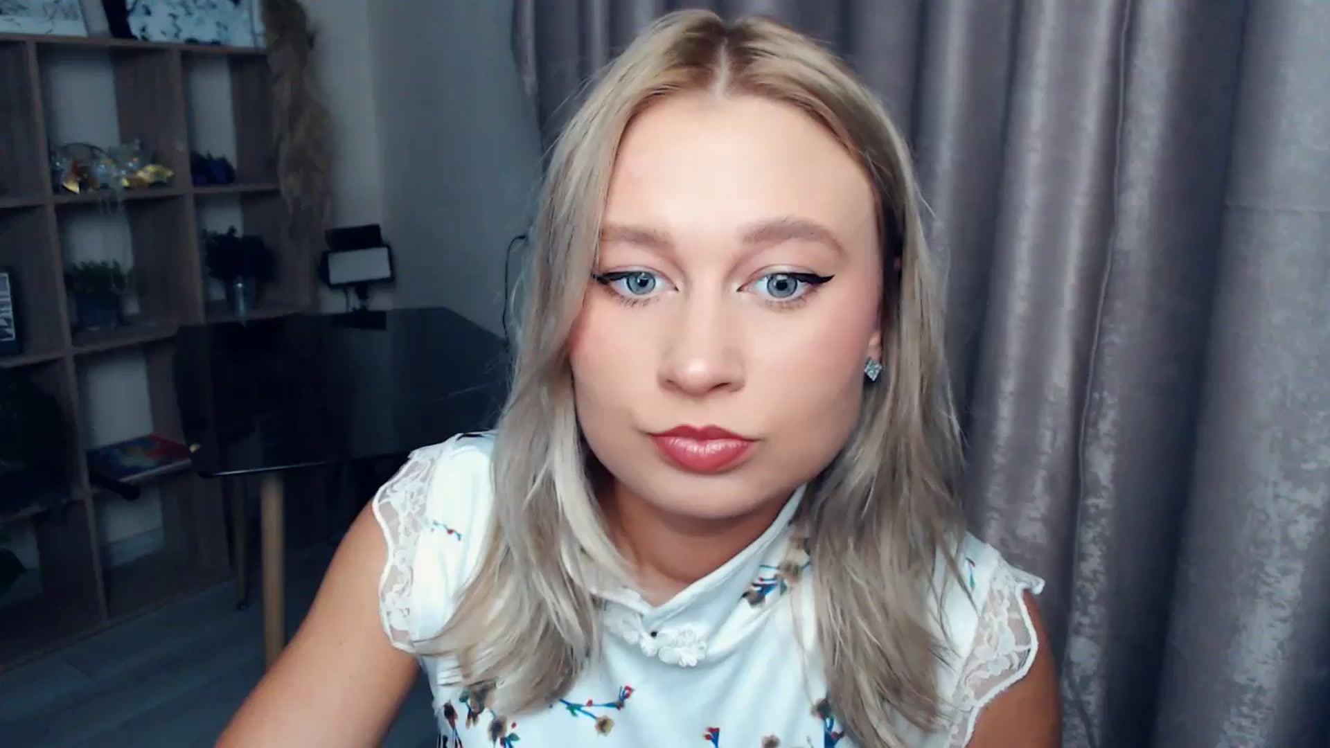 Gallery image thumbnail from Kukla_kolduna's myfreecams stream on, 11/13/2025, 15:54 image 2 of 20