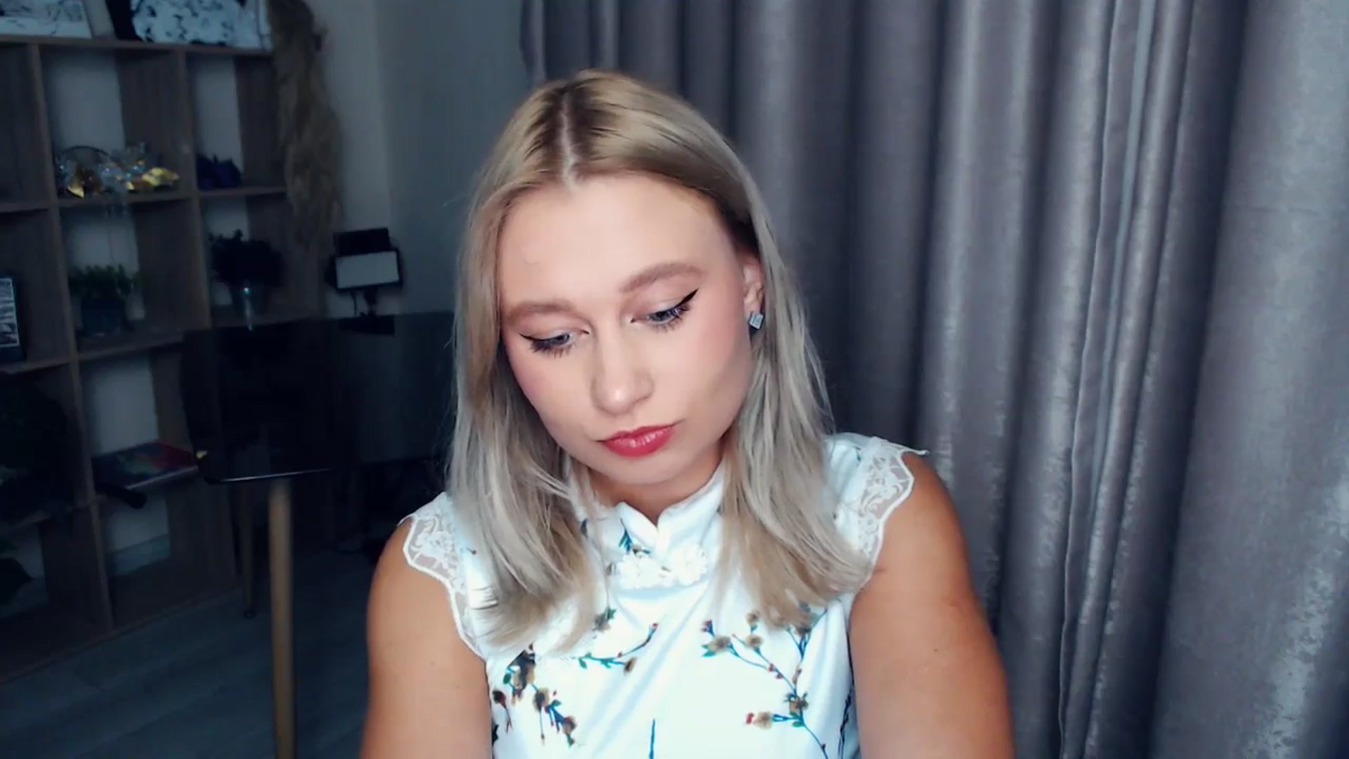 Gallery image thumbnail from Kukla_kolduna's myfreecams stream on, 11/13/2025, 16:34 image 9 of 20