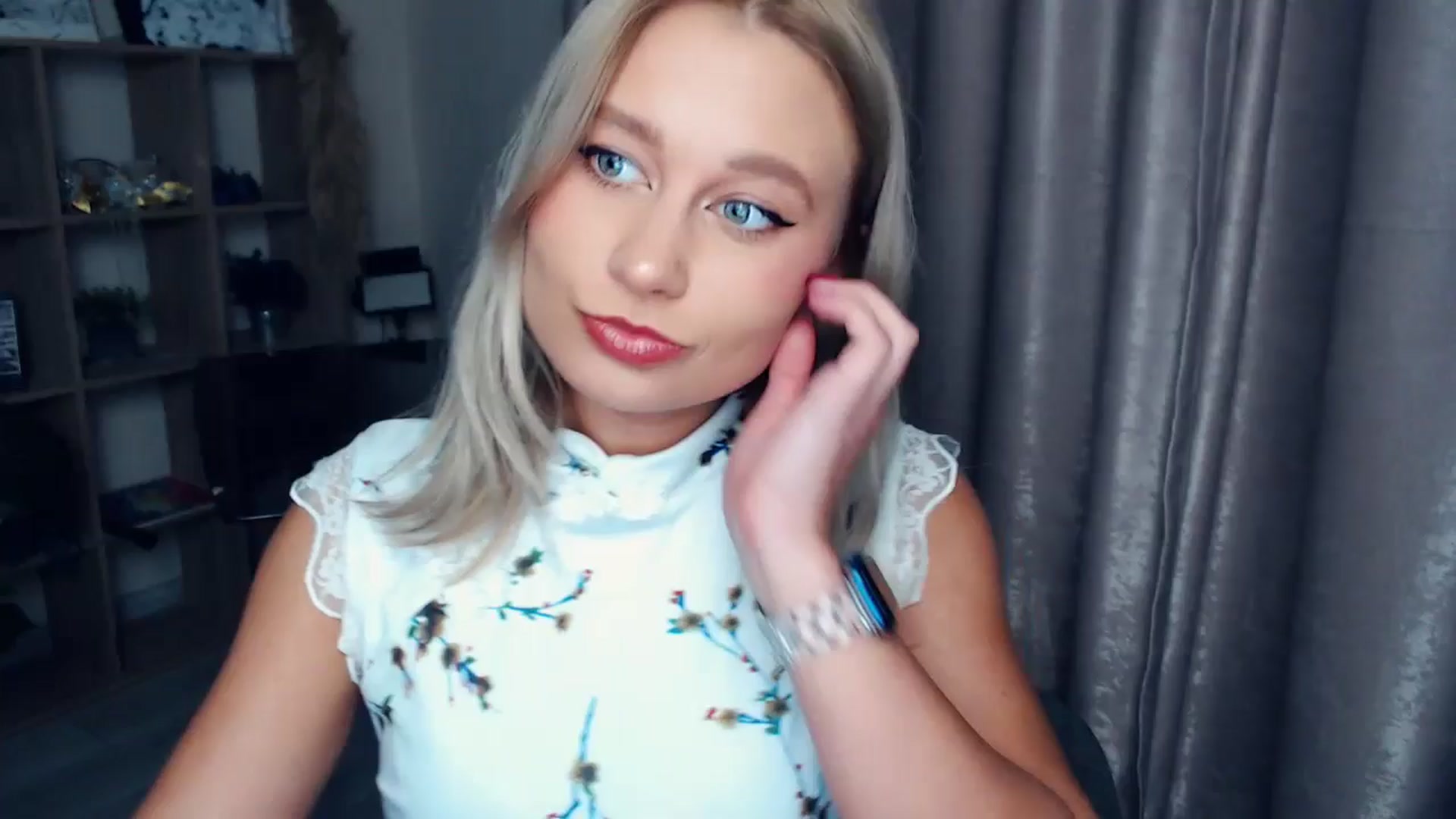 Gallery image thumbnail from Kukla_kolduna's myfreecams stream on, 11/13/2025, 16:34 image 20 of 20