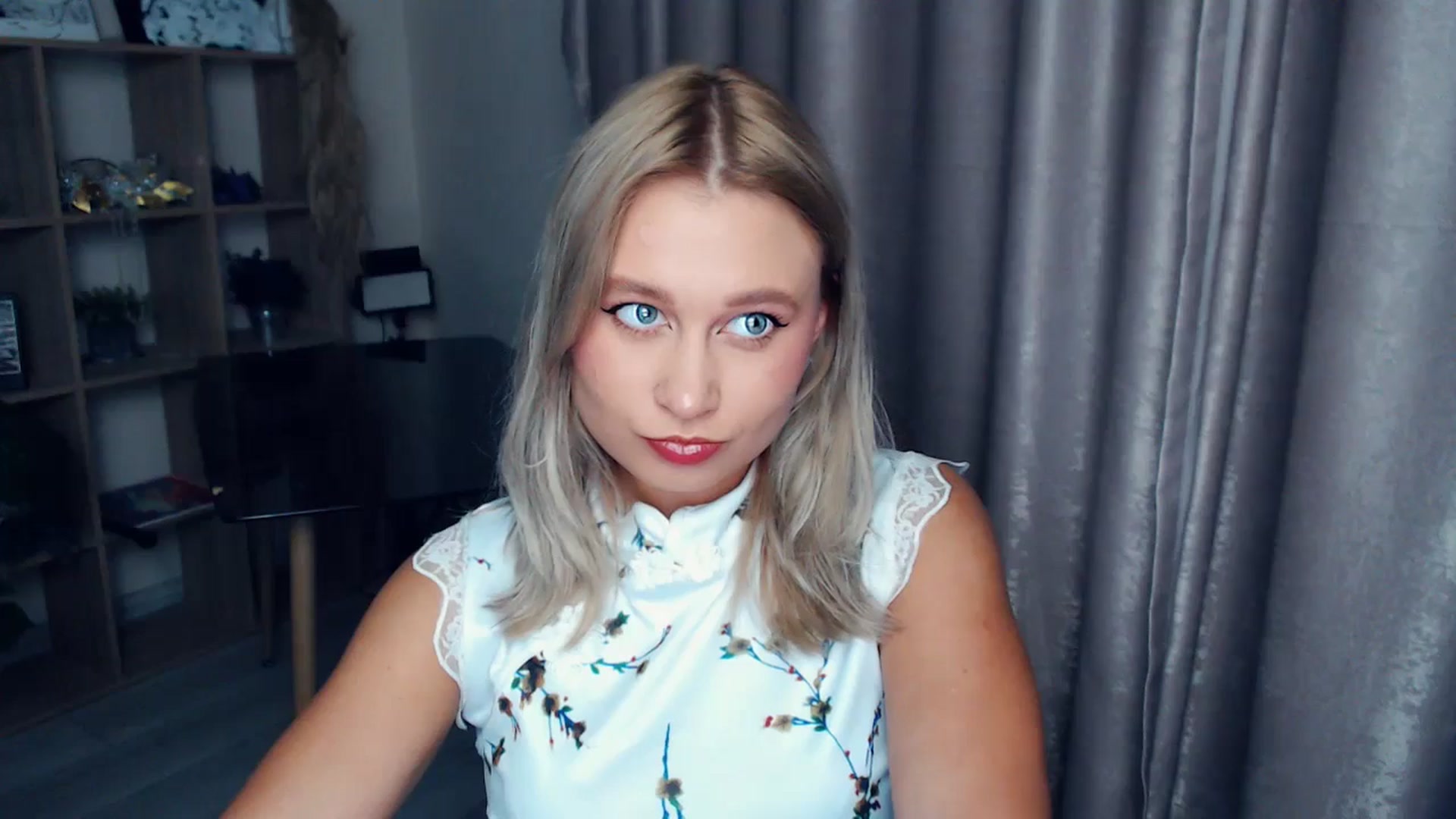 Gallery image thumbnail from Kukla_kolduna's myfreecams stream on, 11/13/2025, 16:34 image 11 of 20
