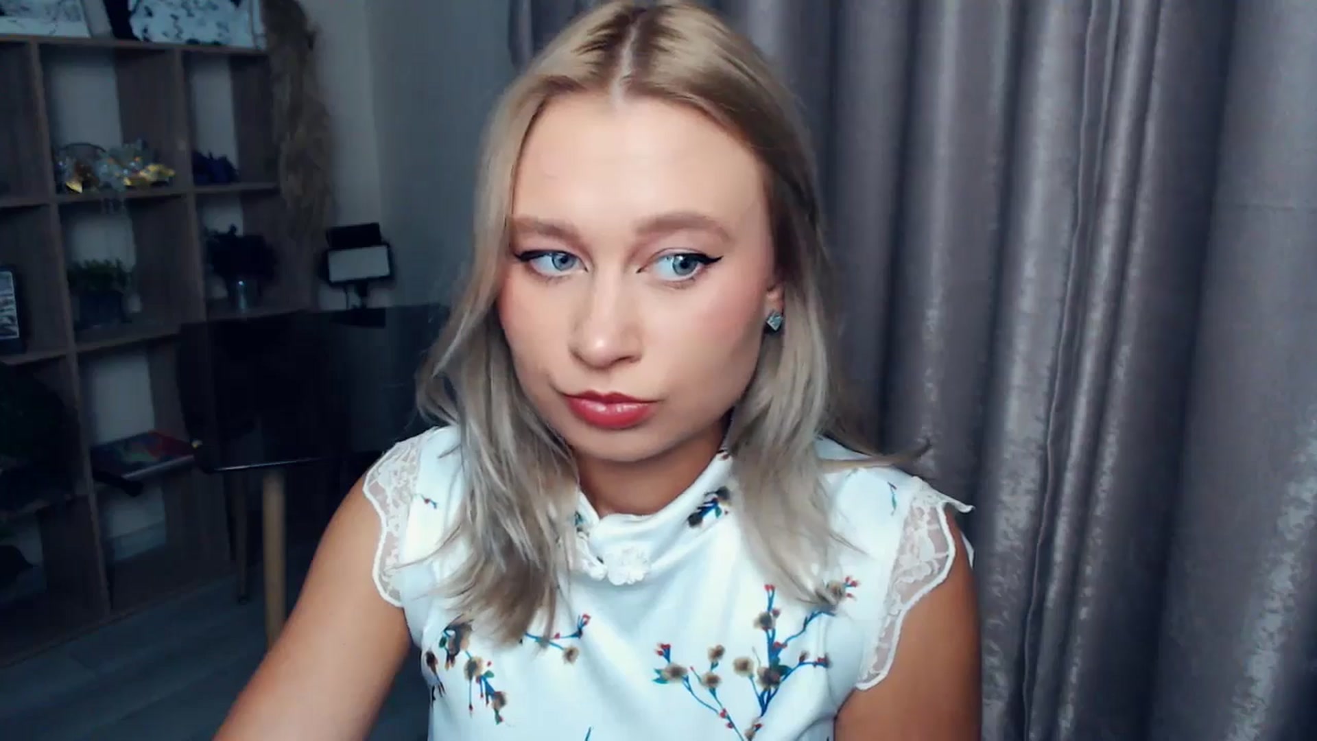 Gallery image thumbnail from Kukla_kolduna's myfreecams stream on, 11/13/2025, 16:47 image 18 of 20