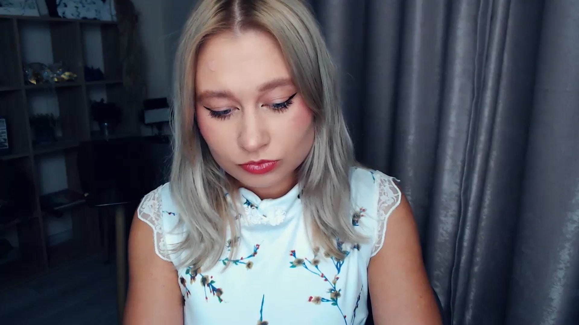 Gallery image thumbnail from Kukla_kolduna's myfreecams stream on, 11/13/2025, 16:47 image 4 of 20