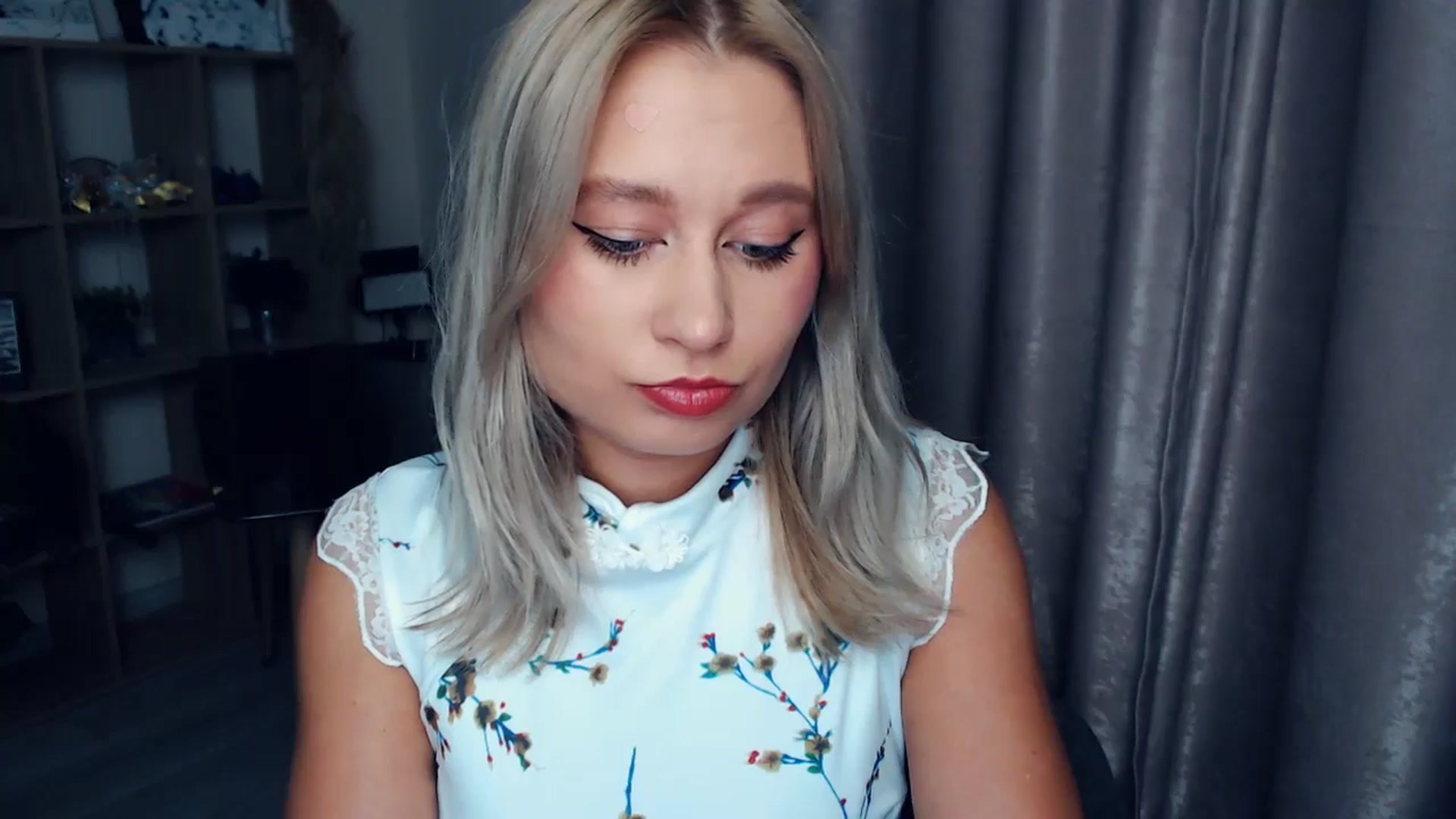 Gallery image thumbnail from Kukla_kolduna's myfreecams stream on, 11/13/2025, 16:47 image 7 of 20
