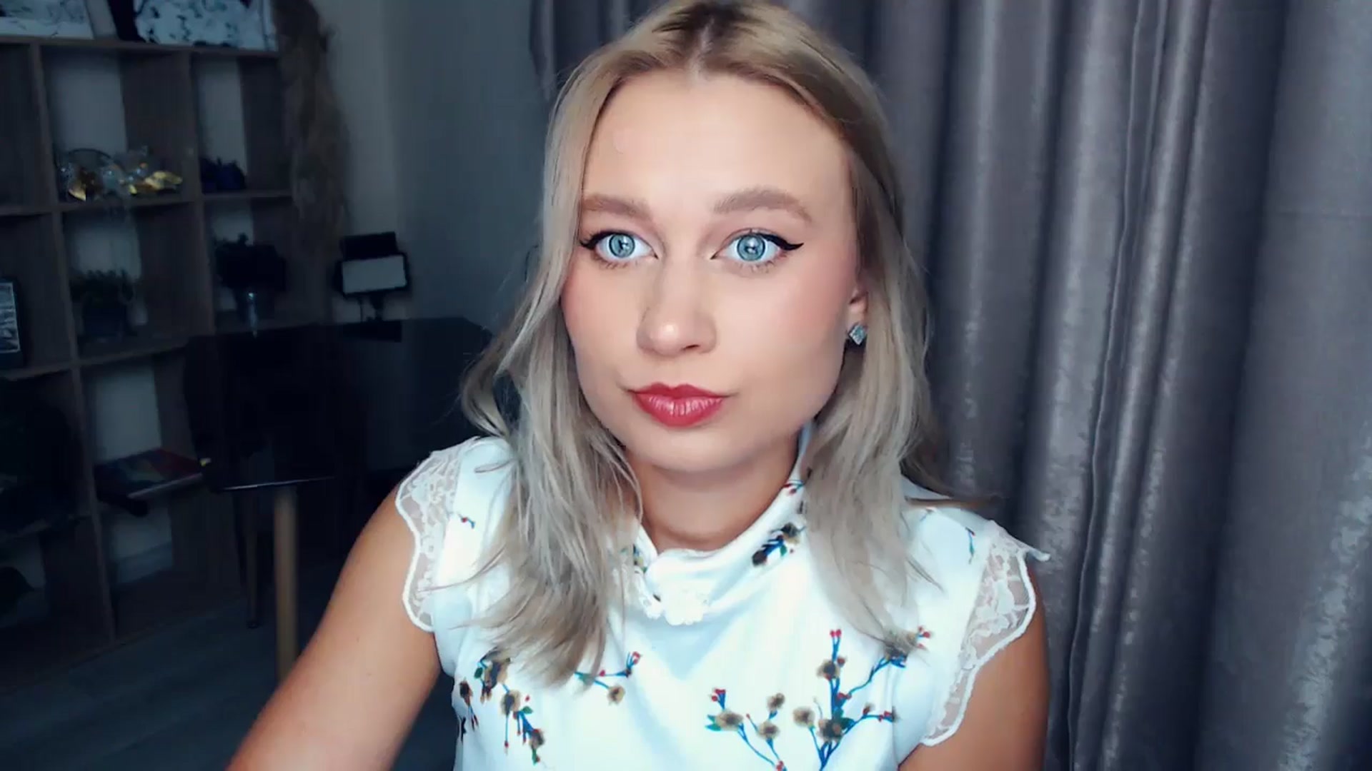 Gallery image thumbnail from Kukla_kolduna's myfreecams stream on, 11/13/2025, 16:47 image 17 of 20