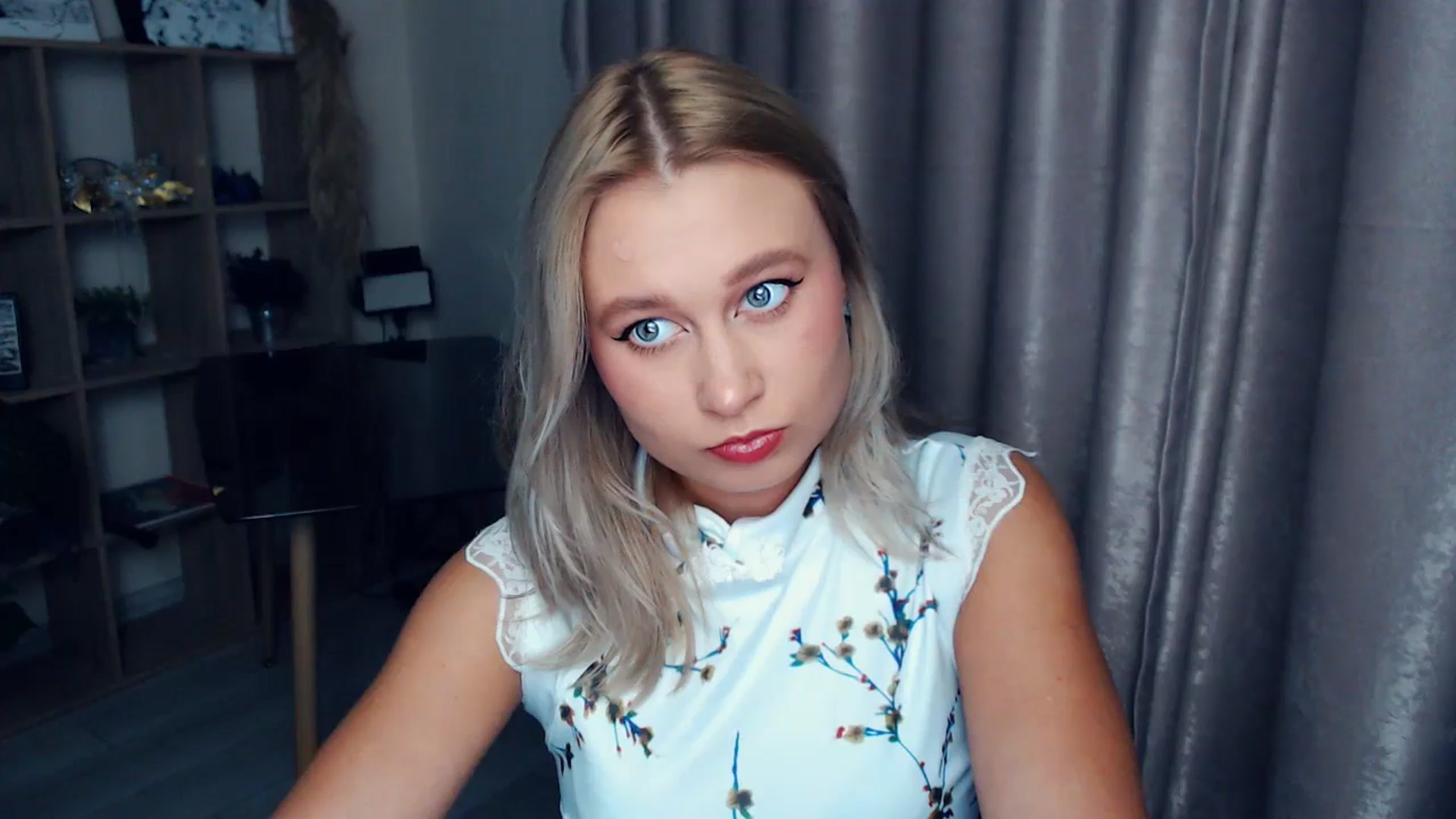 Gallery image thumbnail from Kukla_kolduna's myfreecams stream on, 11/13/2025, 16:47 image 12 of 20