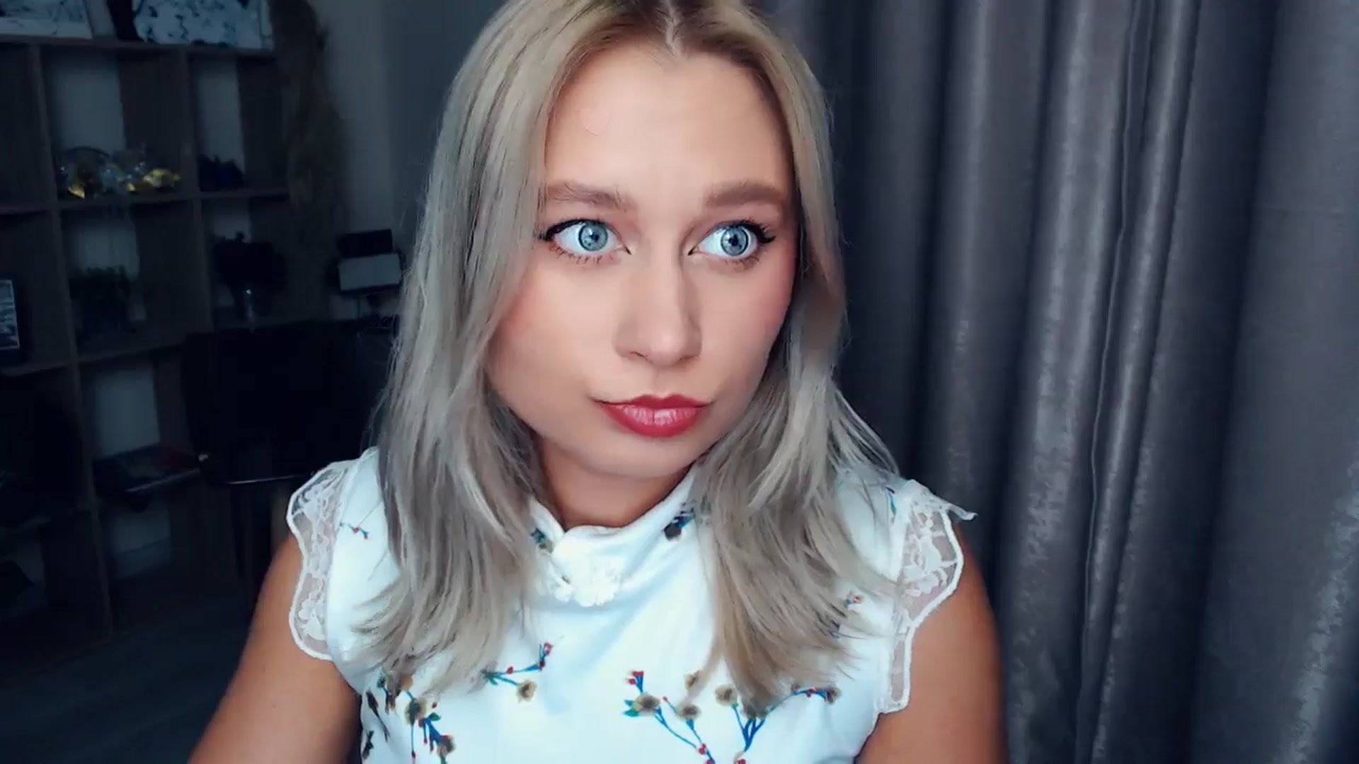 Gallery image thumbnail from Kukla_kolduna's myfreecams stream on, 11/13/2025, 17:17 image 8 of 20