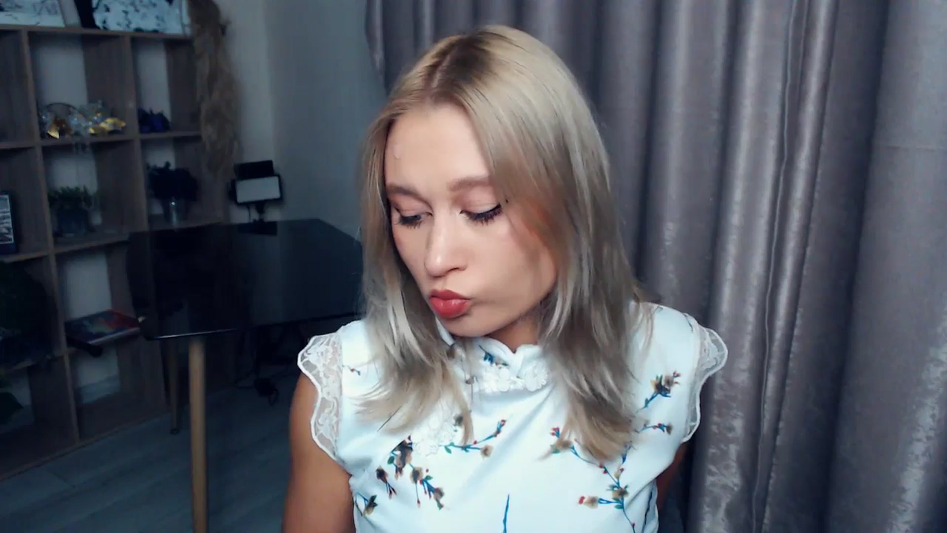 Gallery image thumbnail from Kukla_kolduna's myfreecams stream on, 11/13/2025, 17:17 image 20 of 20