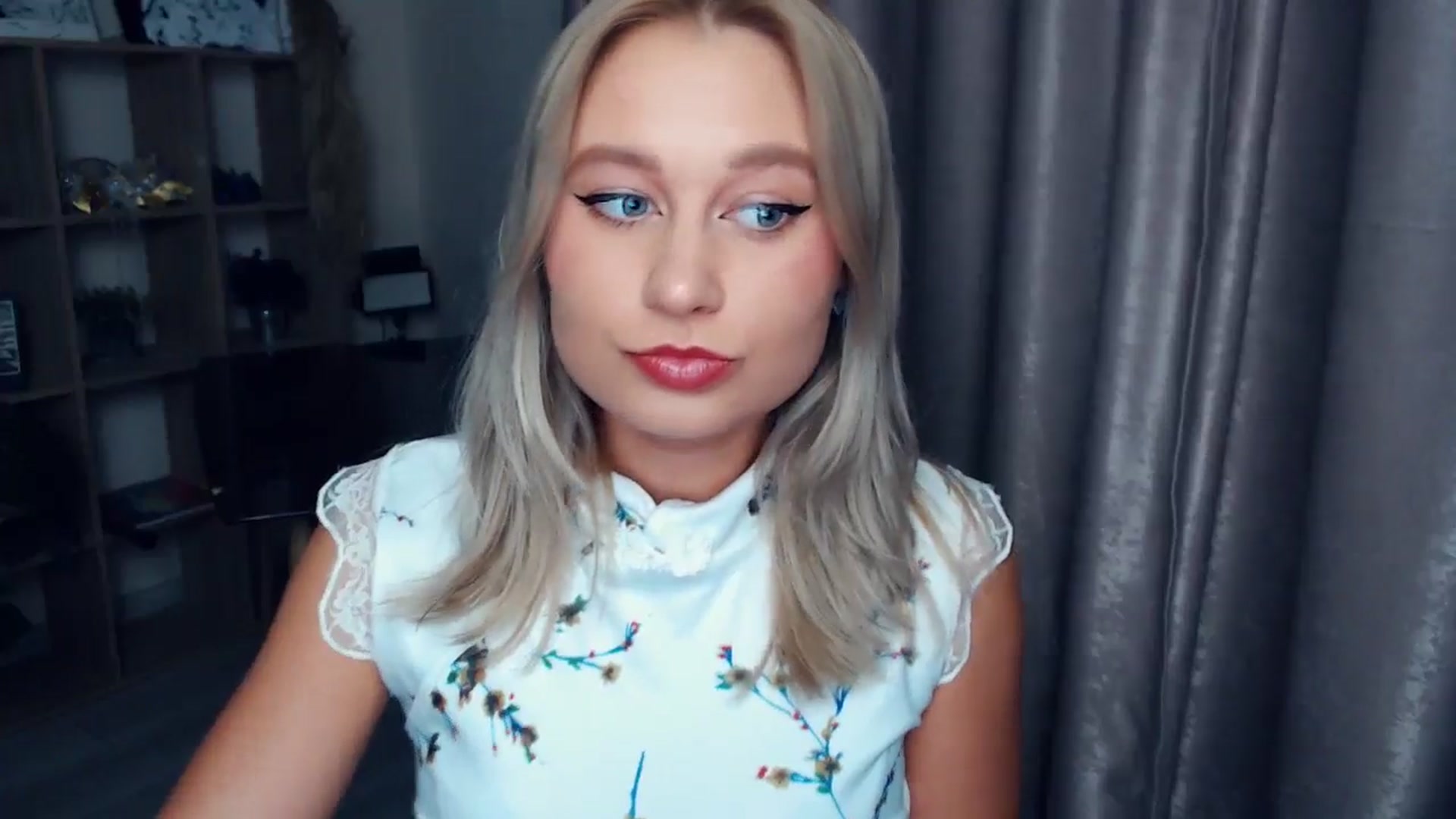 Gallery image thumbnail from Kukla_kolduna's myfreecams stream on, 11/13/2025, 17:17 image 9 of 20