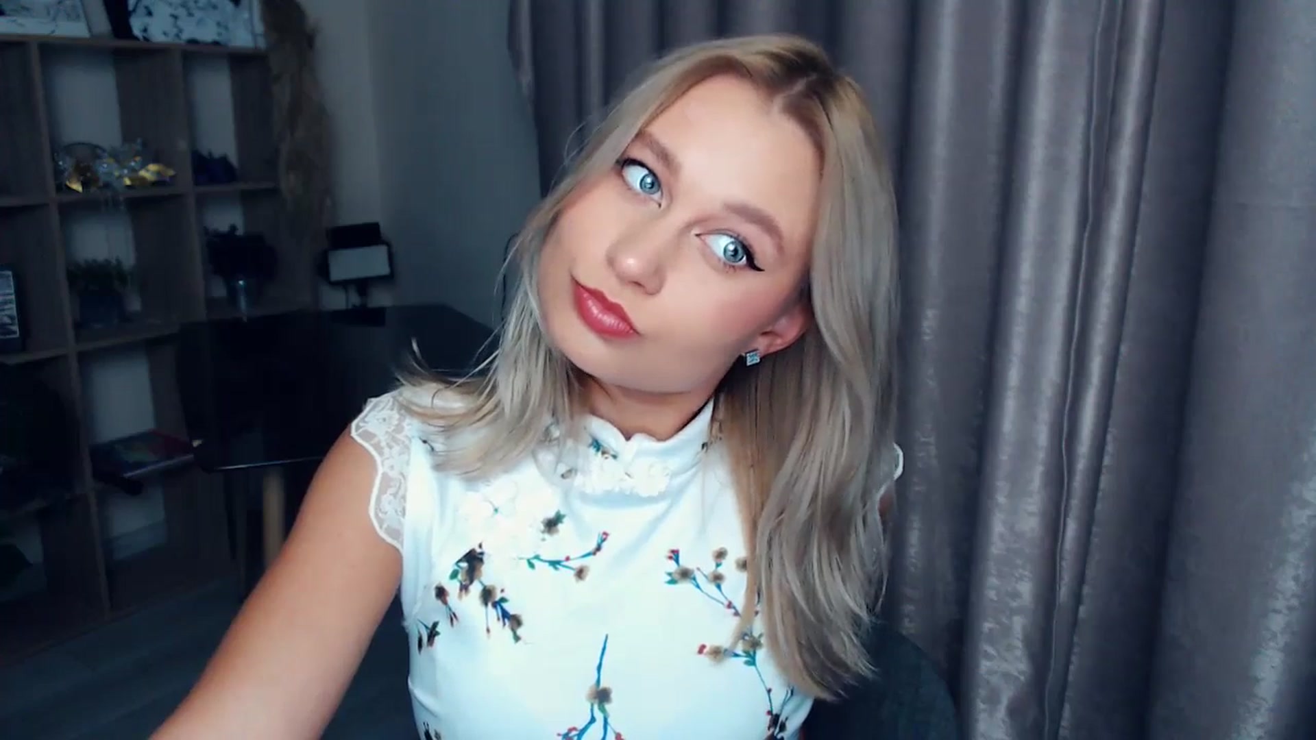 Gallery image thumbnail from Kukla_kolduna's myfreecams stream on, 11/13/2025, 17:32 image 12 of 20