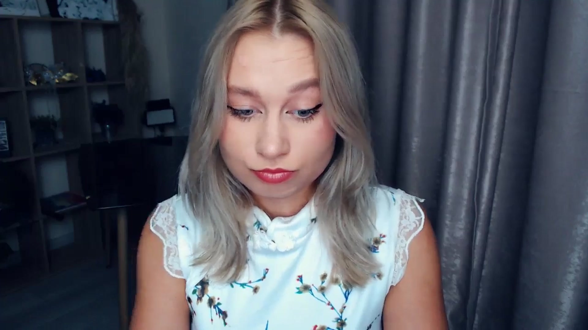 Gallery image thumbnail from Kukla_kolduna's myfreecams stream on, 11/13/2025, 17:32 image 11 of 20