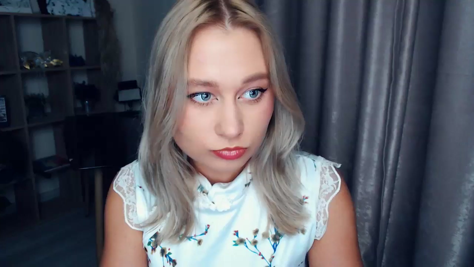 Gallery image thumbnail from Kukla_kolduna's myfreecams stream on, 11/13/2025, 17:32 image 10 of 20