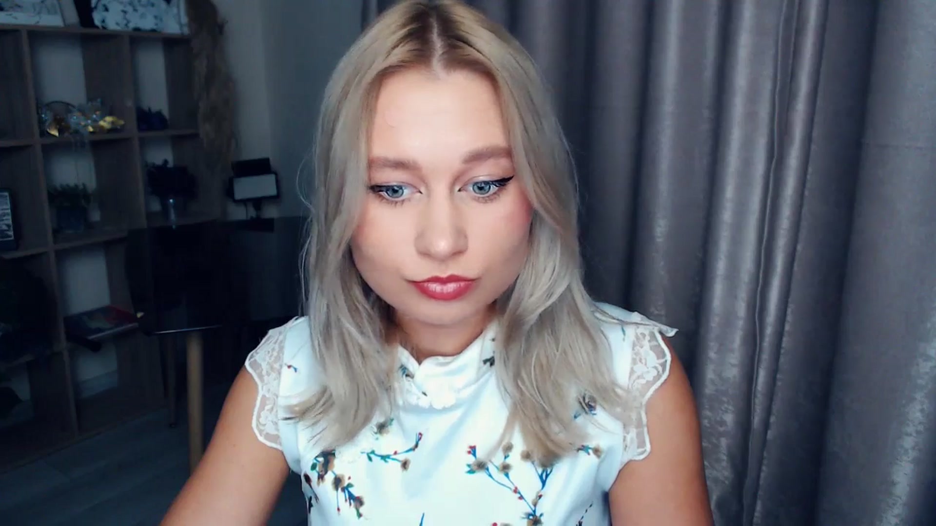 Gallery image thumbnail from Kukla_kolduna's myfreecams stream on, 11/13/2025, 17:32 image 14 of 20