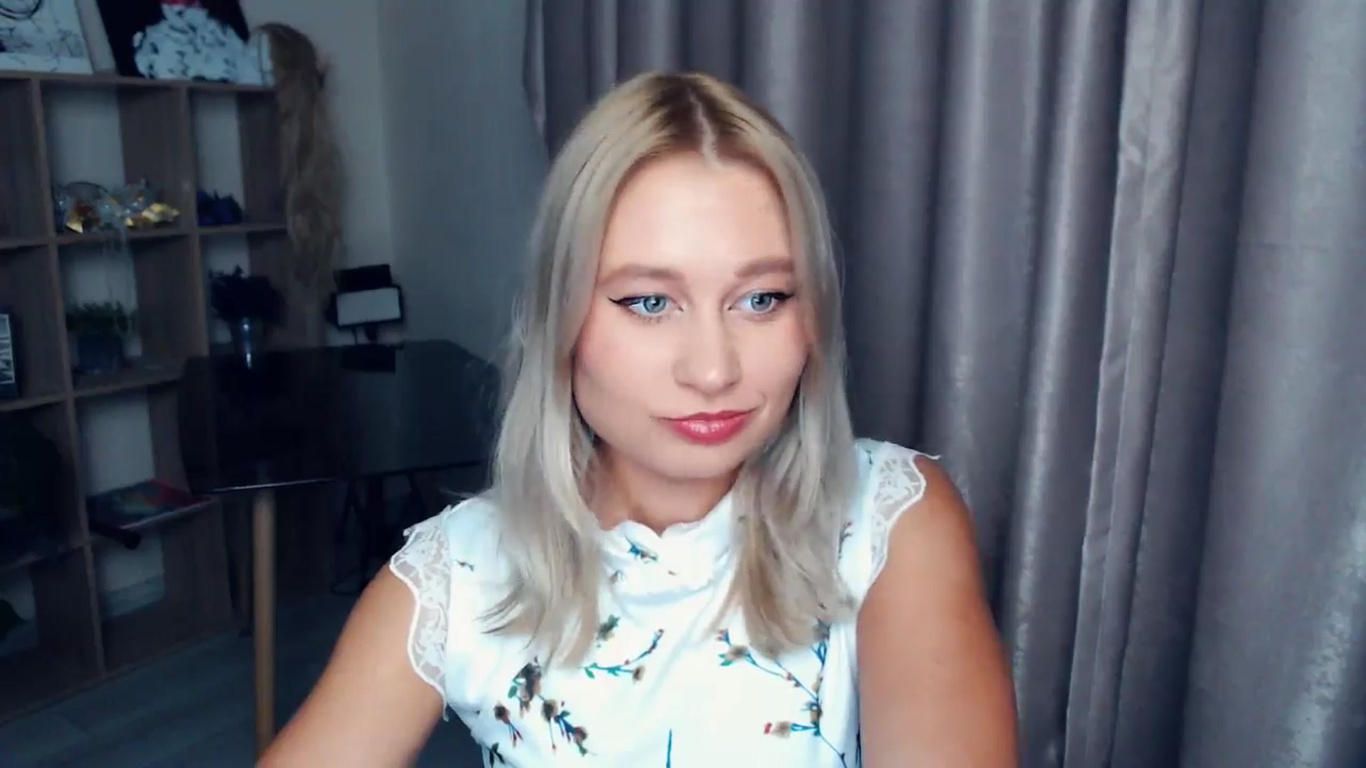 Gallery image thumbnail from Kukla_kolduna's myfreecams stream on, 11/13/2025, 18:39 image 6 of 20