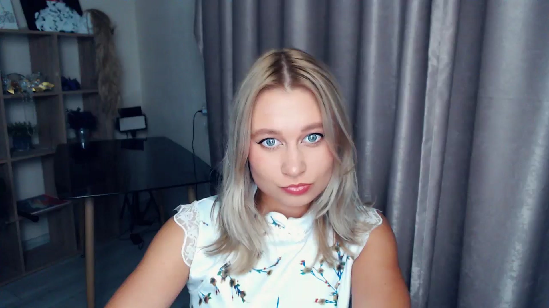 Gallery image thumbnail from Kukla_kolduna's myfreecams stream on, 11/13/2025, 19:07 image 6 of 20