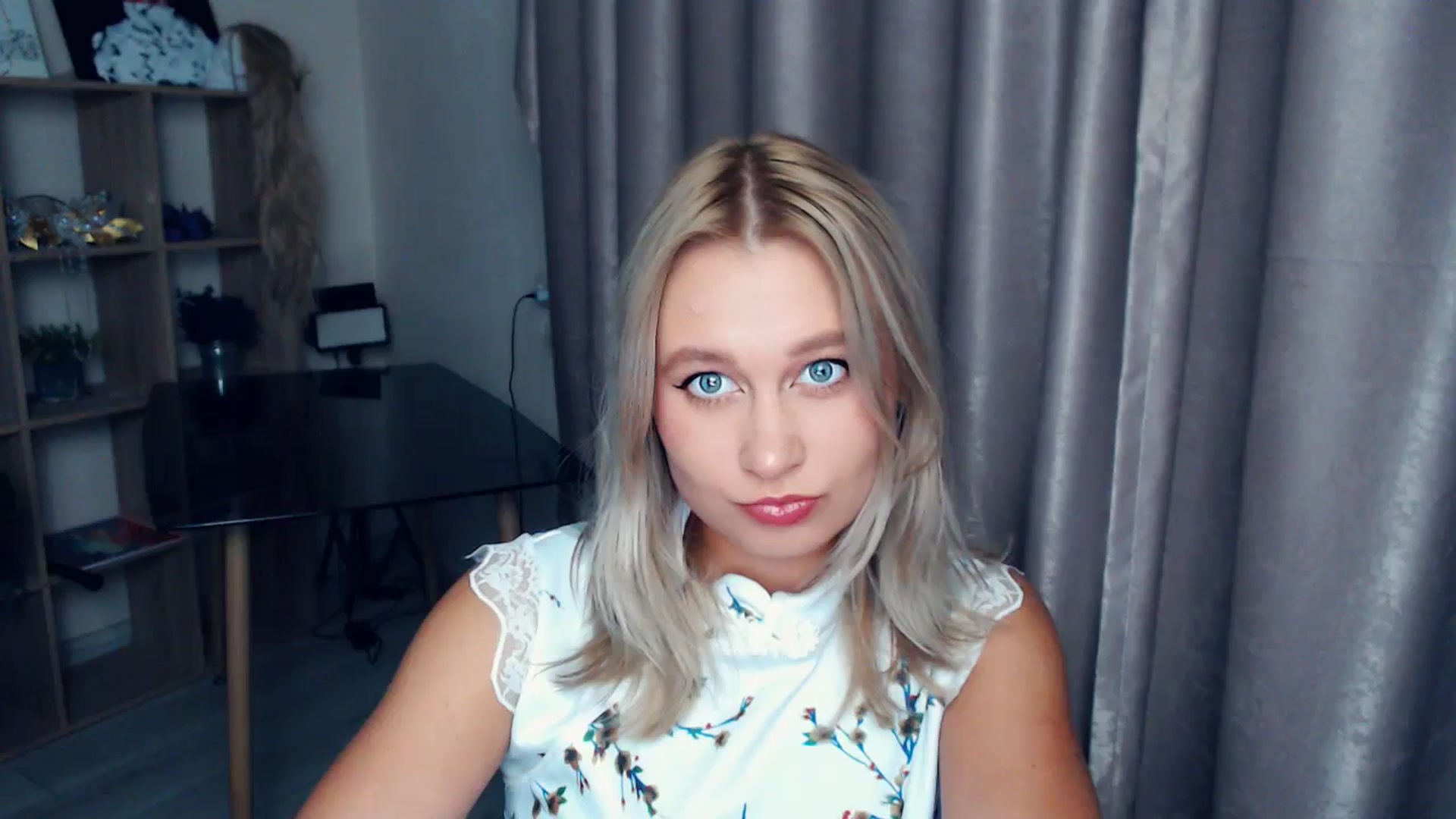 Gallery image thumbnail from Kukla_kolduna's myfreecams stream on, 11/13/2025, 19:07 image 7 of 20