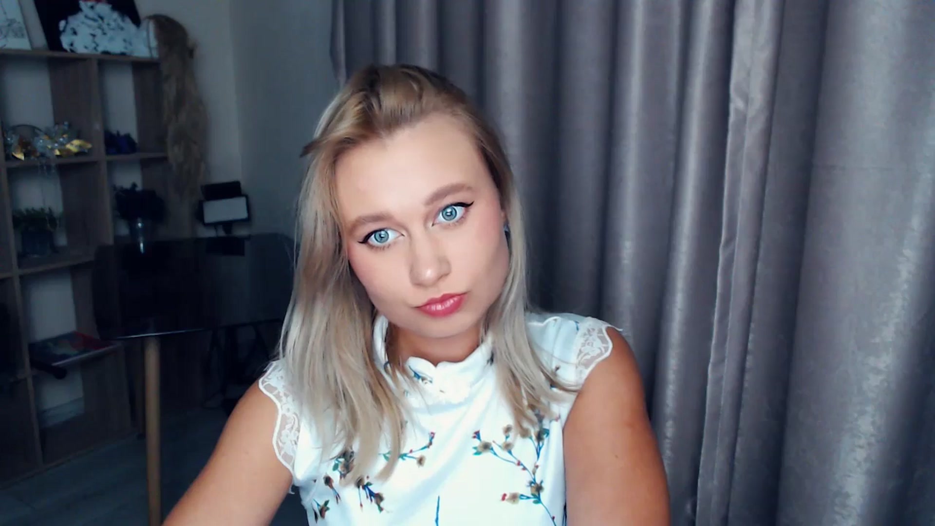 Gallery image thumbnail from Kukla_kolduna's myfreecams stream on, 11/13/2025, 19:07 image 18 of 20