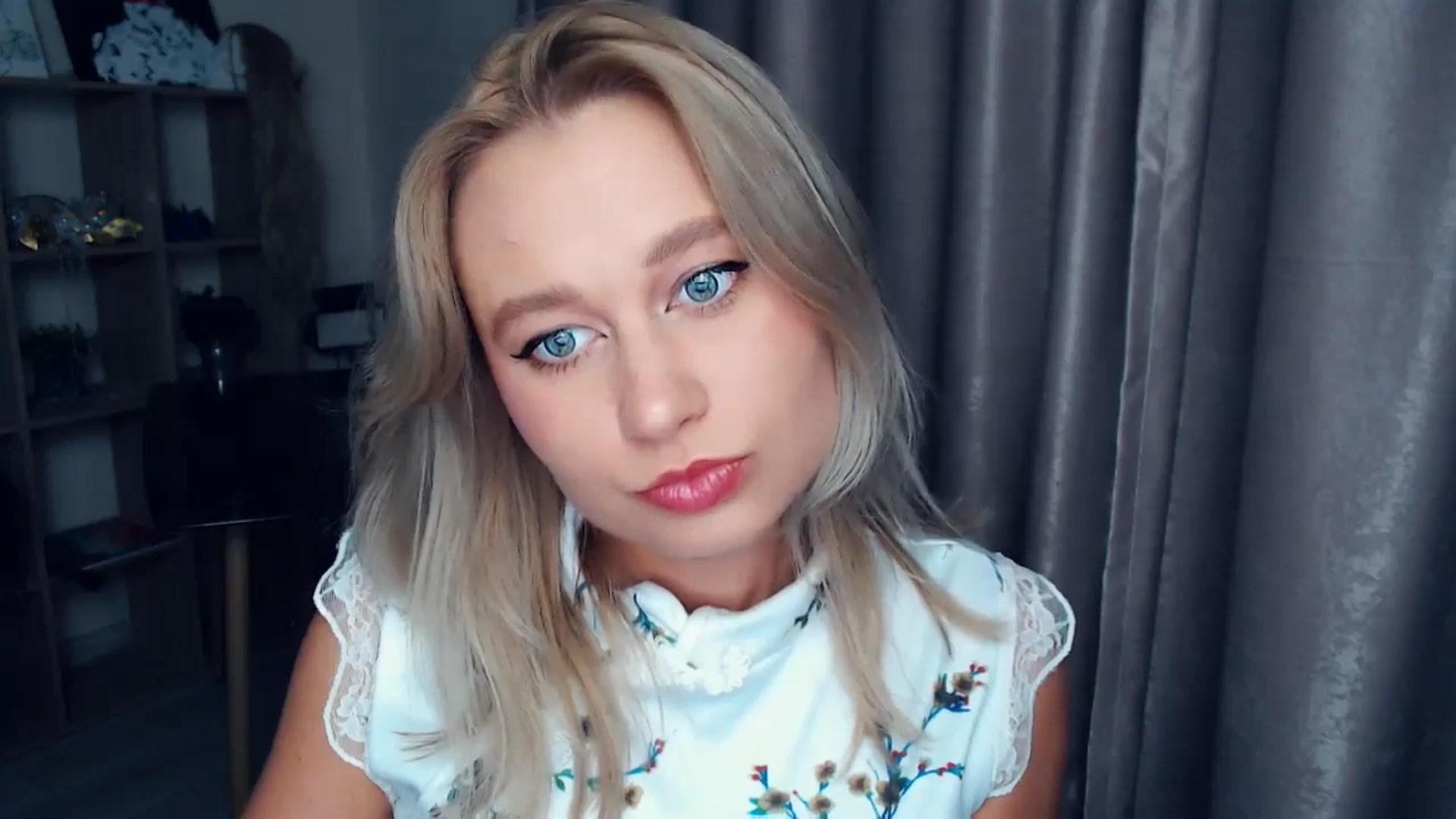 Gallery image thumbnail from Kukla_kolduna's myfreecams stream on, 11/13/2025, 19:07 image 13 of 20