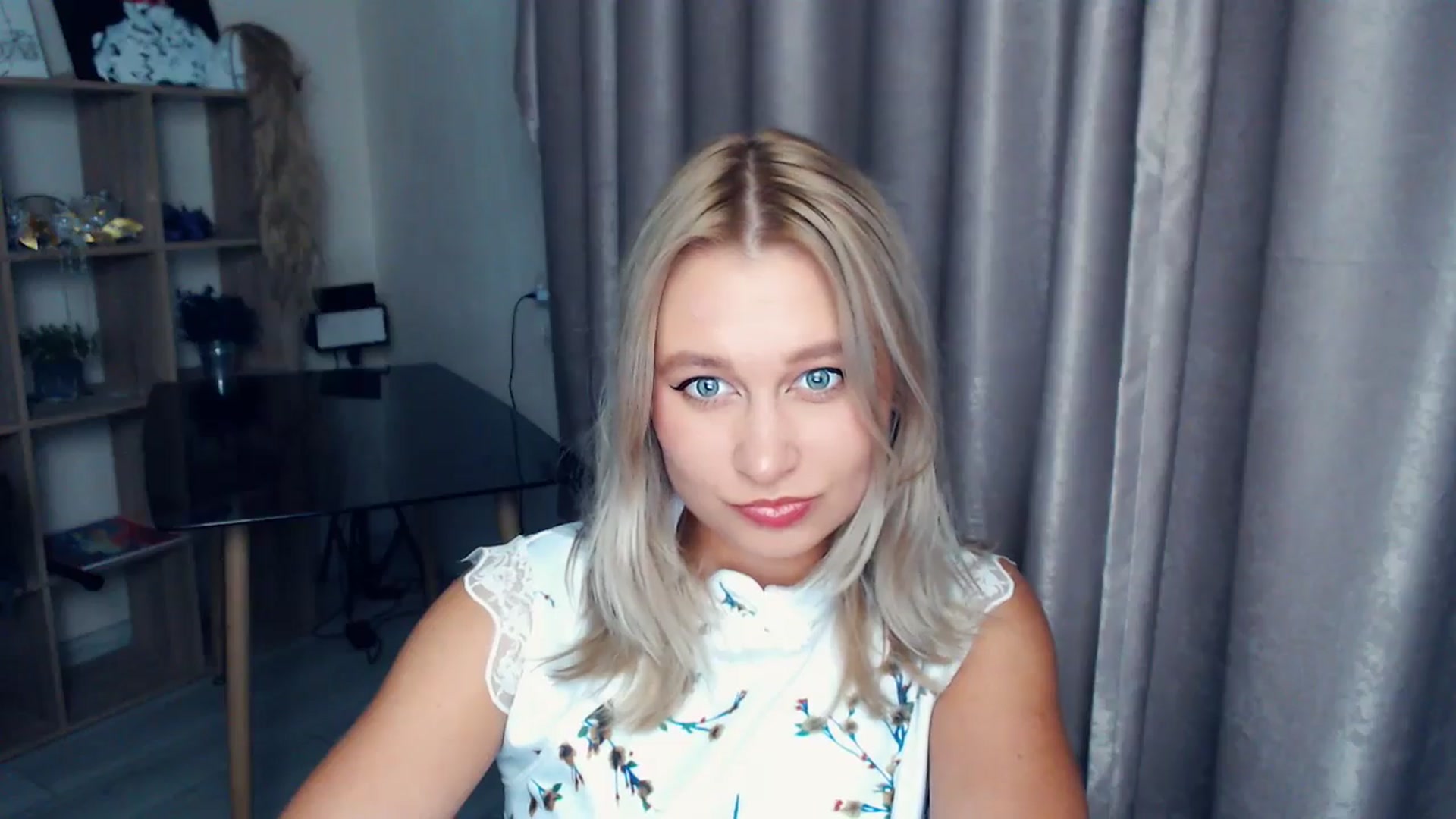 Gallery image thumbnail from Kukla_kolduna's myfreecams stream on, 11/13/2025, 19:07 image 9 of 20