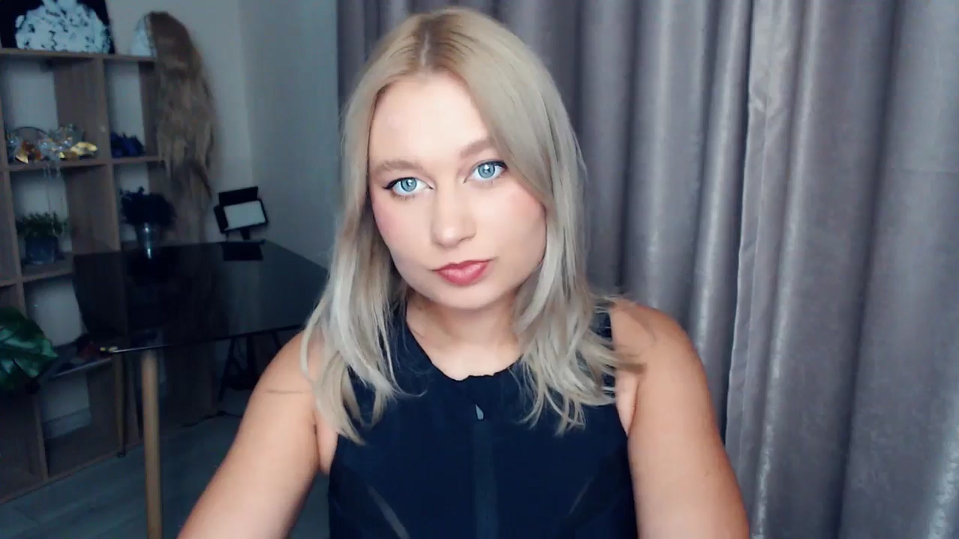 Gallery image thumbnail from Kukla_kolduna's myfreecams stream on, 11/14/2025, 15:46 image 20 of 20