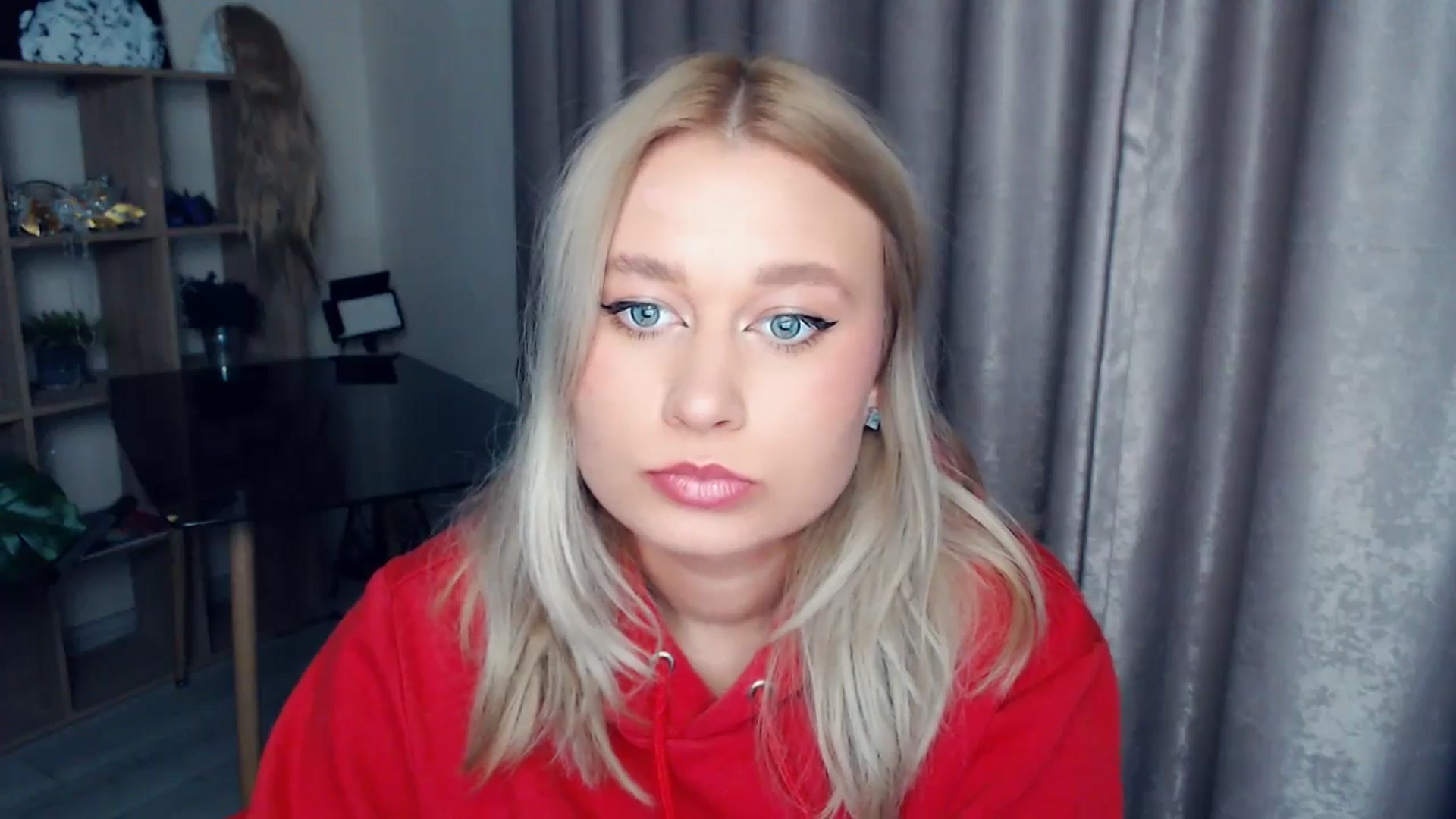 Gallery image thumbnail from Kukla_kolduna's myfreecams stream on, 11/14/2025, 18:25 image 20 of 20