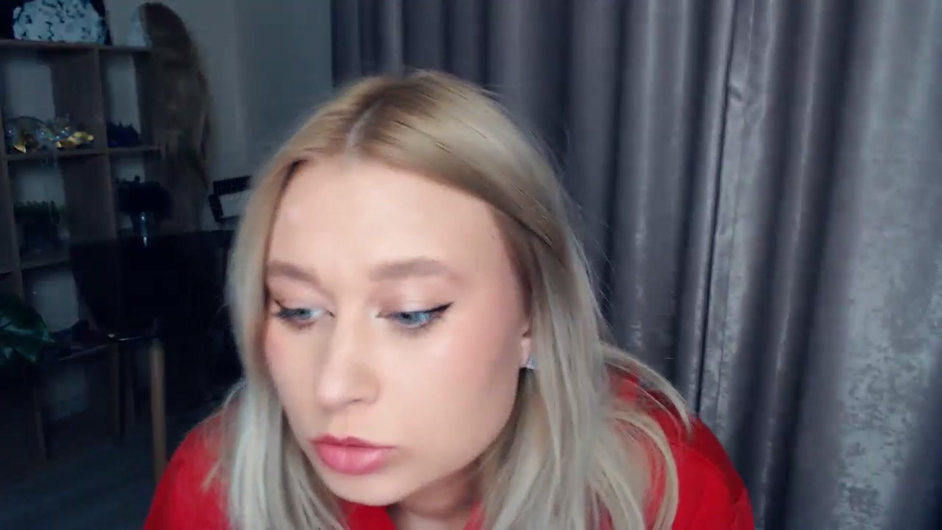 Gallery image thumbnail from Kukla_kolduna's myfreecams stream on, 11/14/2025, 18:25 image 19 of 20