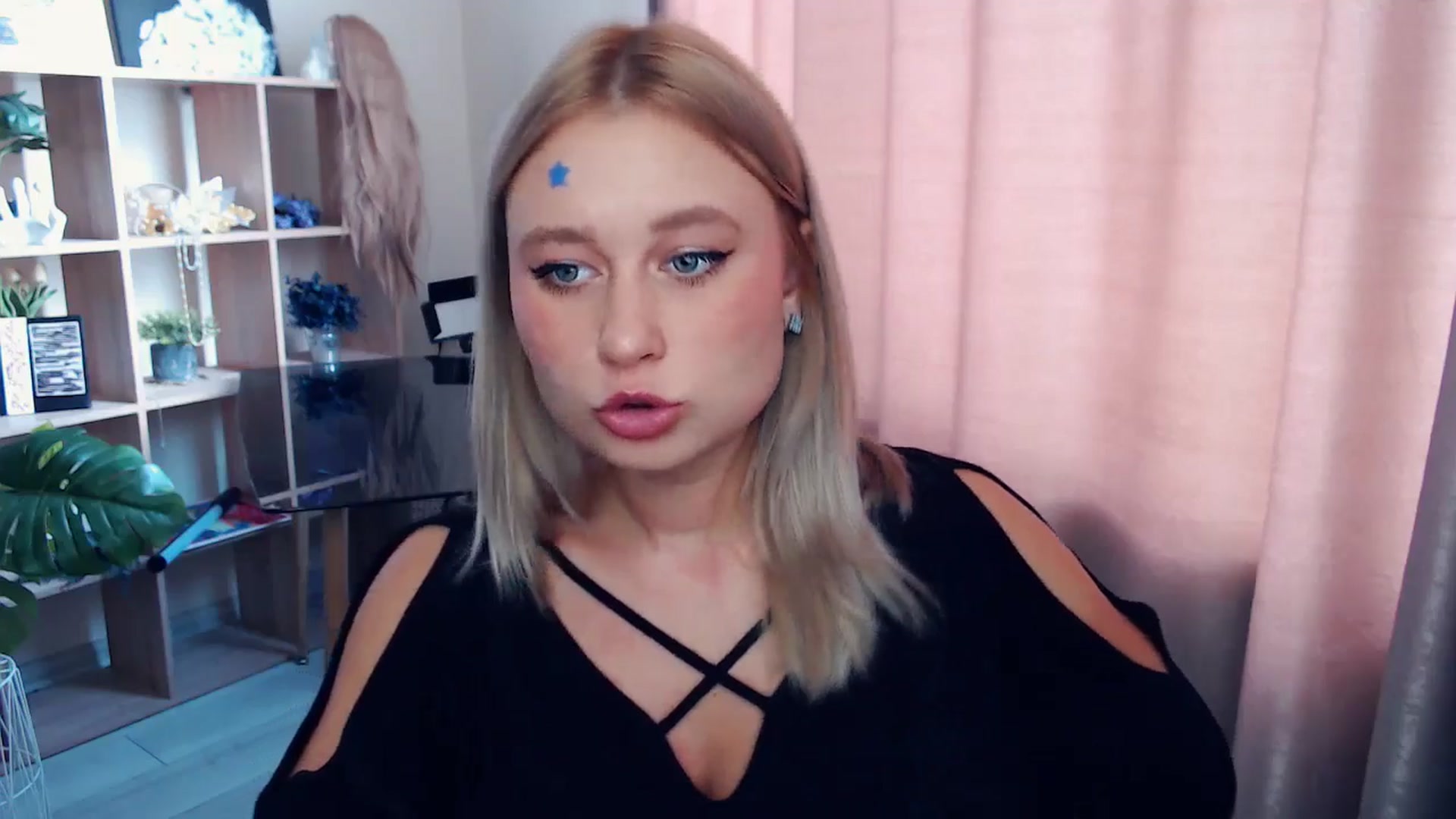 Gallery image thumbnail from Kukla_kolduna's myfreecams stream on, 11/15/2025, 09:42 image 15 of 20
