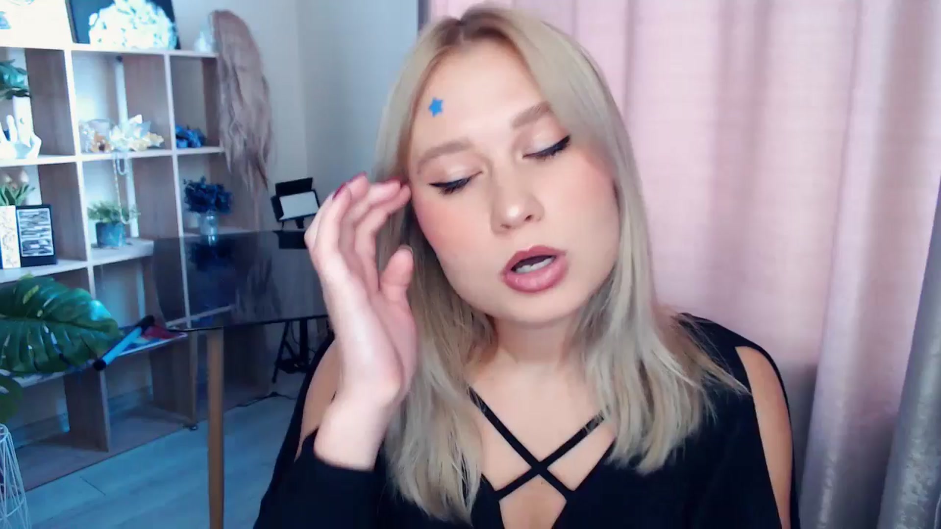 Gallery image thumbnail from Kukla_kolduna's myfreecams stream on, 11/15/2025, 09:42 image 1 of 20