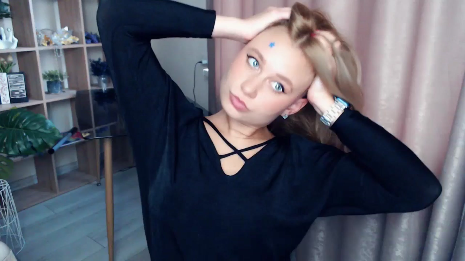 Gallery image thumbnail from Kukla_kolduna's myfreecams stream on, 11/15/2025, 13:17 image 11 of 20