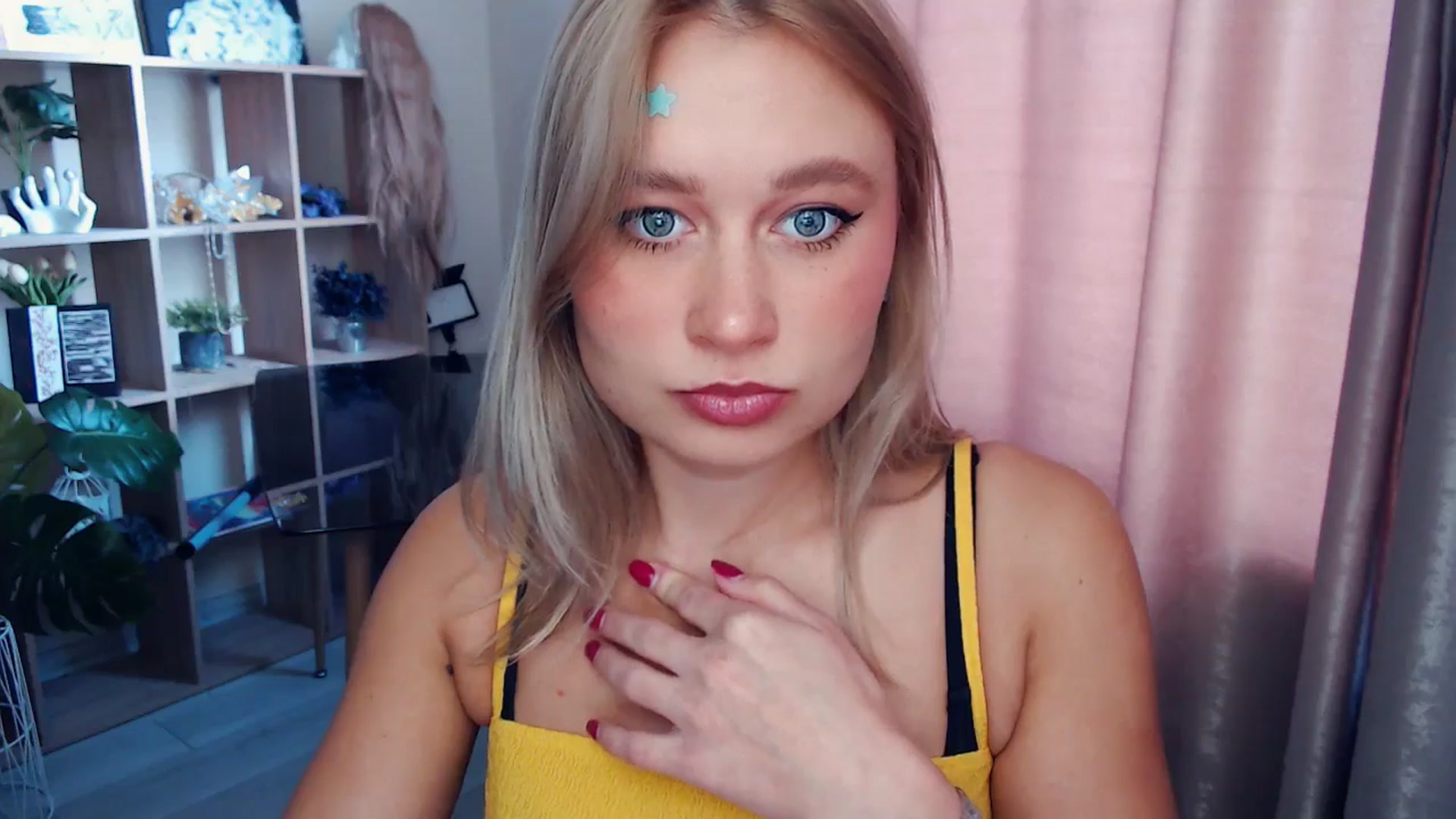 Gallery image thumbnail from Kukla_kolduna's myfreecams stream on, 11/16/2025, 08:58 image 20 of 20