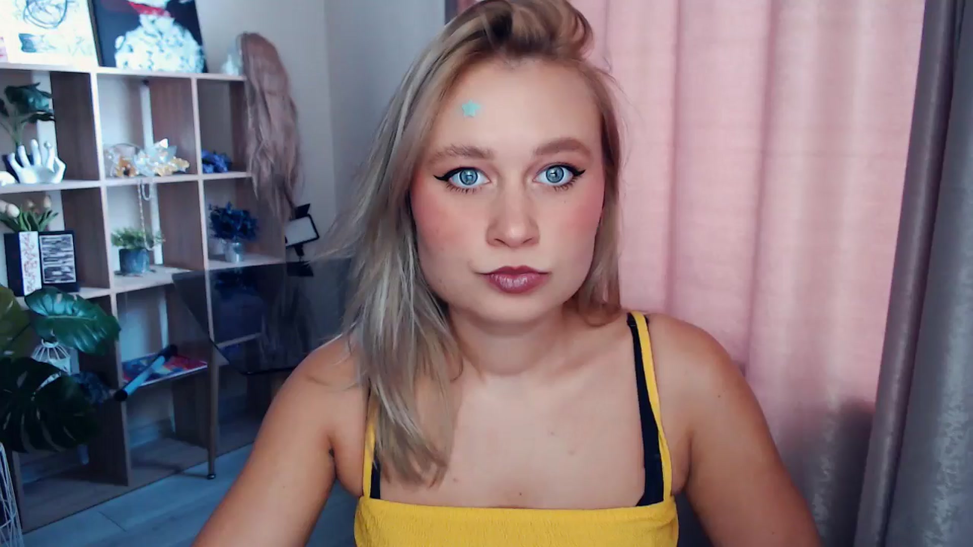 Gallery image thumbnail from Kukla_kolduna's myfreecams stream on, 11/16/2025, 11:44 image 1 of 20