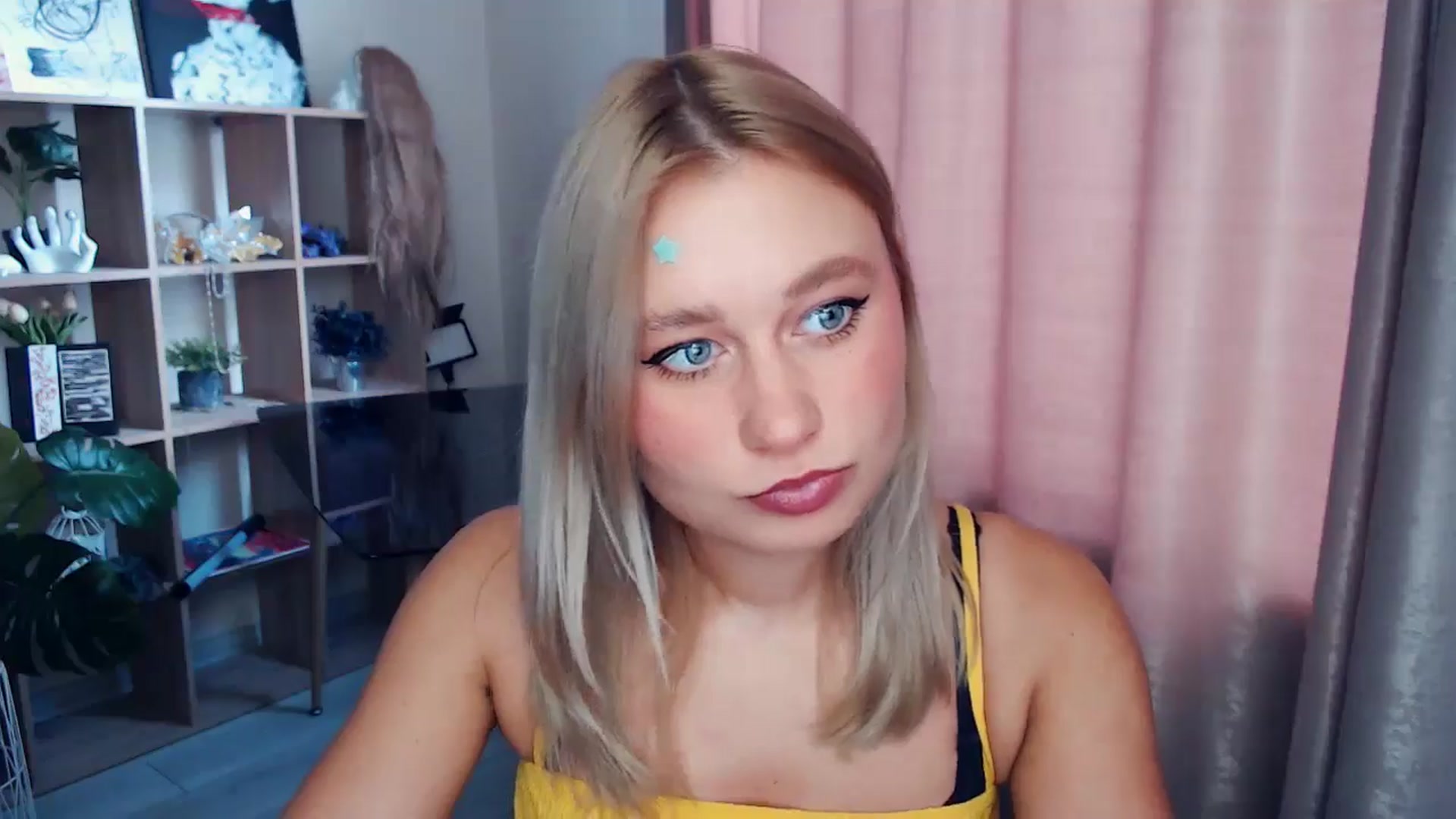 Gallery image thumbnail from Kukla_kolduna's myfreecams stream on, 11/16/2025, 11:44 image 7 of 20