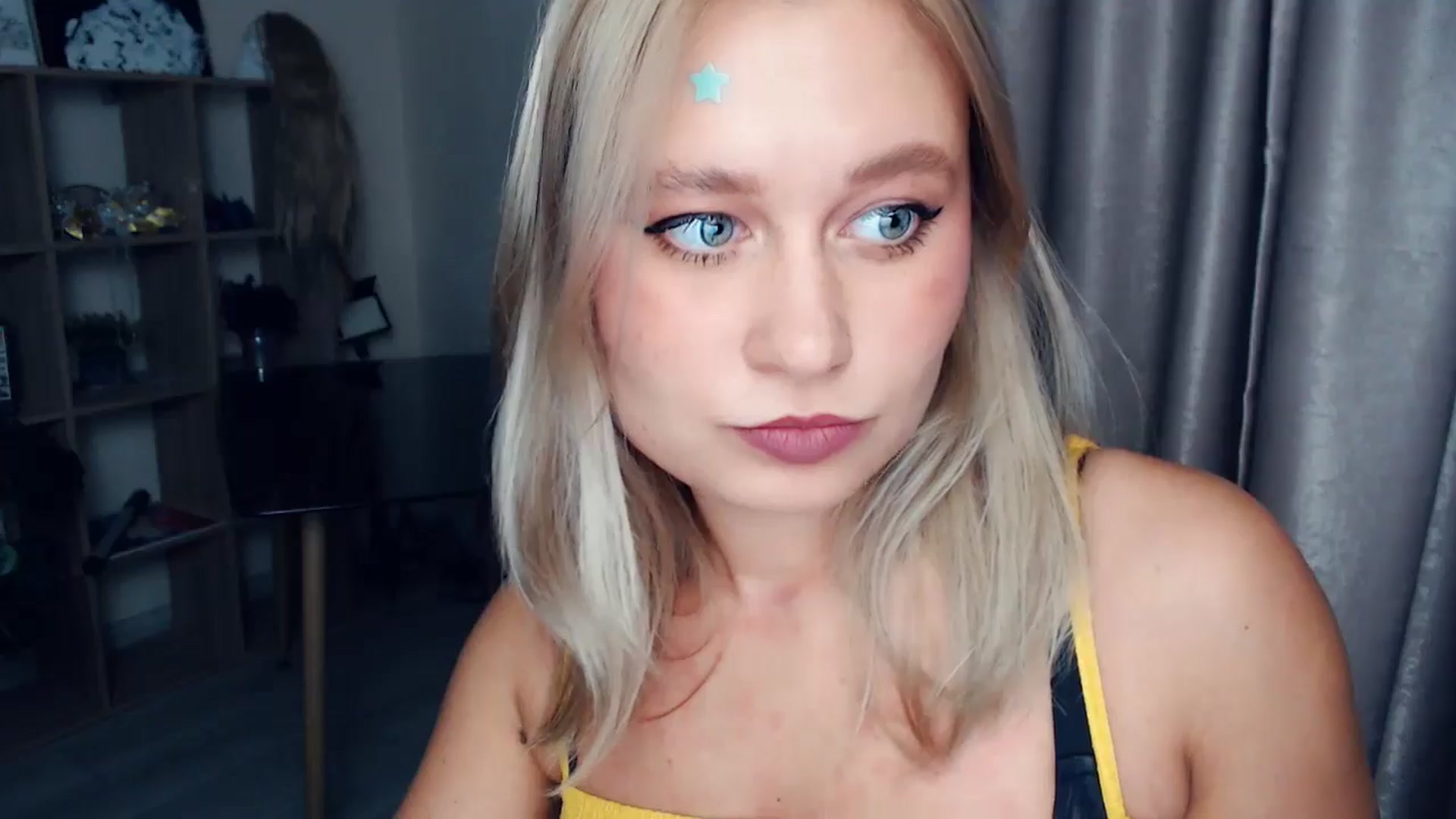 Gallery image thumbnail from Kukla_kolduna's myfreecams stream on, 11/16/2025, 17:36 image 19 of 20