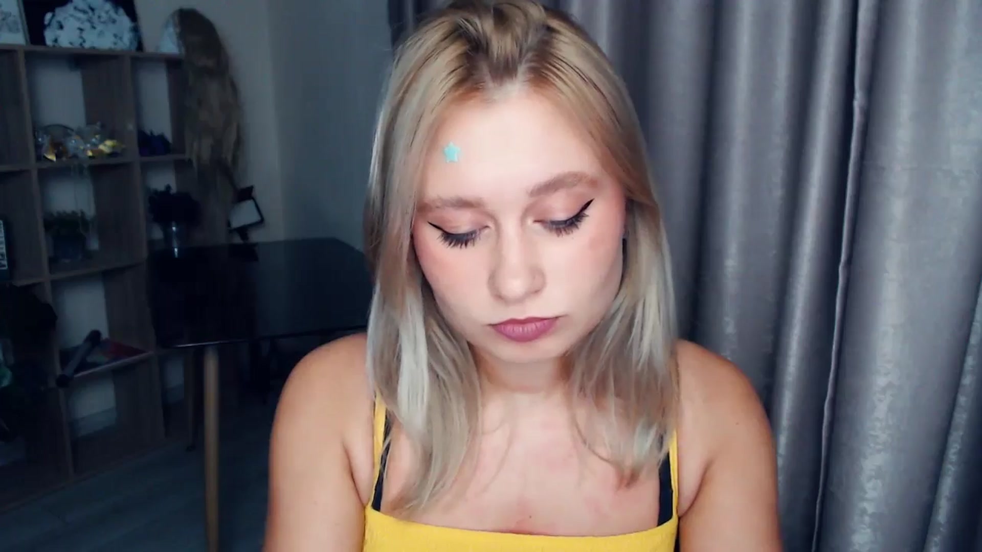 Gallery image thumbnail from Kukla_kolduna's myfreecams stream on, 11/16/2025, 17:36 image 18 of 20