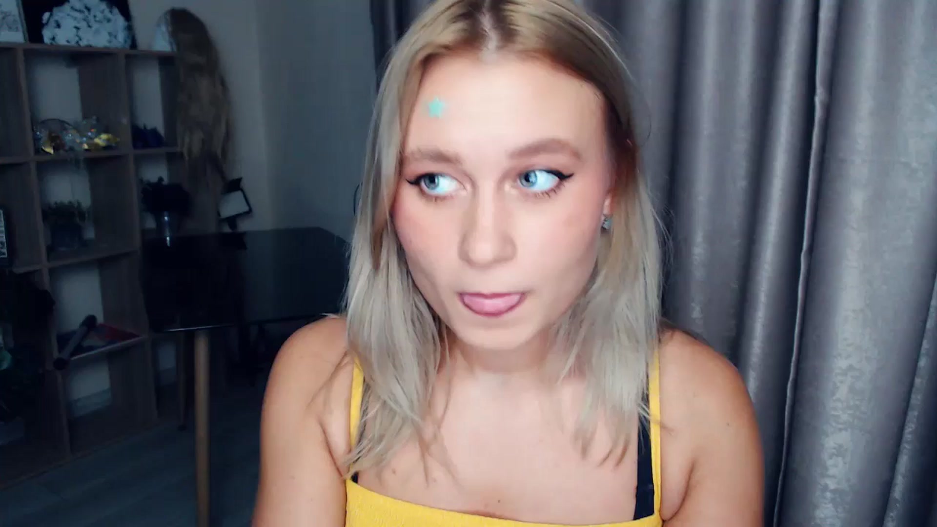 Gallery image thumbnail from Kukla_kolduna's myfreecams stream on, 11/16/2025, 18:28 image 1 of 20