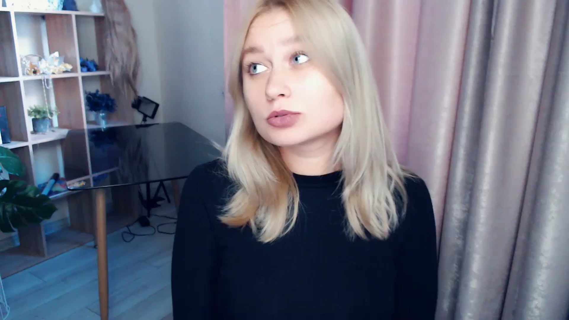 Gallery image thumbnail from Kukla_kolduna's myfreecams stream on, 11/19/2025, 14:06 image 1 of 20