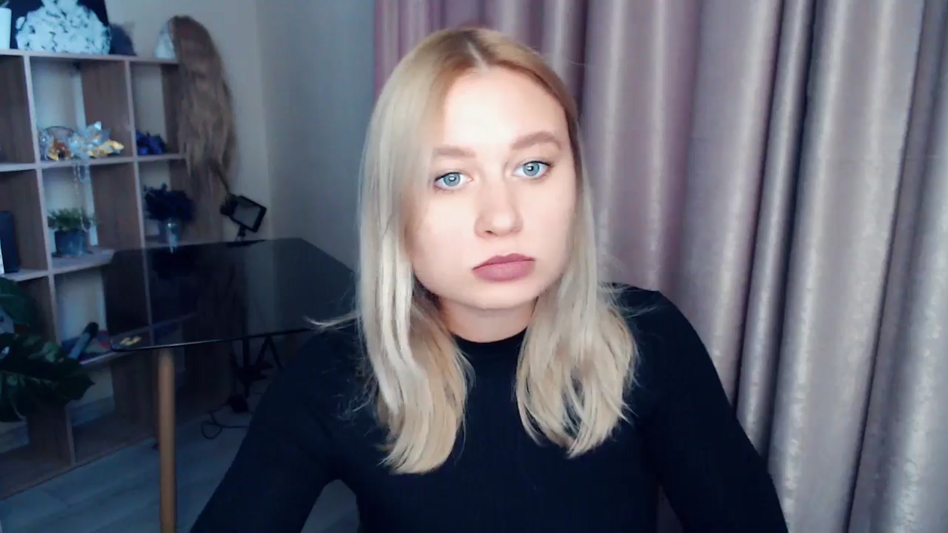 Gallery image thumbnail from Kukla_kolduna's myfreecams stream on, 11/19/2025, 14:06 image 18 of 20