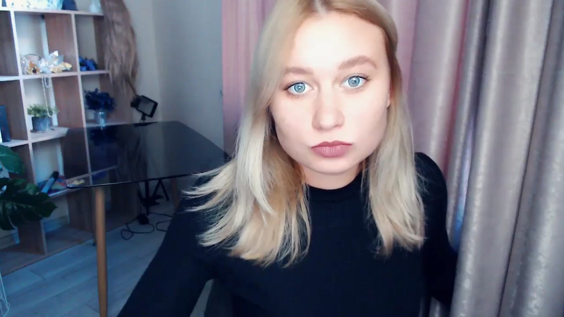 Gallery image thumbnail from Kukla_kolduna's myfreecams stream on, 11/19/2025, 14:06 image 6 of 20