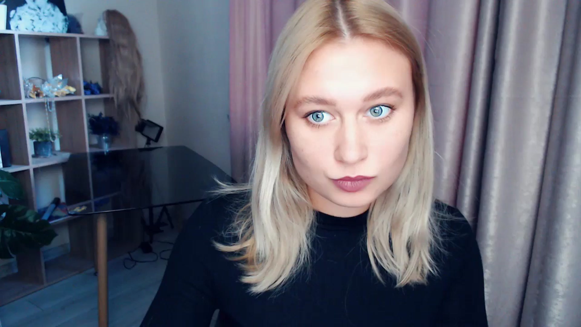 Gallery image thumbnail from Kukla_kolduna's myfreecams stream on, 11/19/2025, 14:06 image 12 of 20