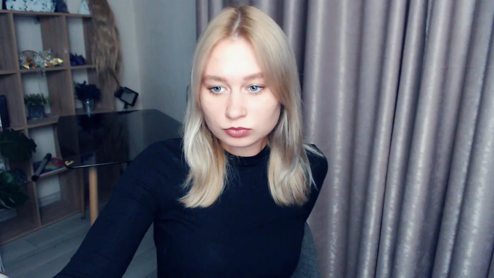 Gallery image thumbnail from Kukla_kolduna's myfreecams stream on, 11/19/2025, 15:40 image 9 of 20