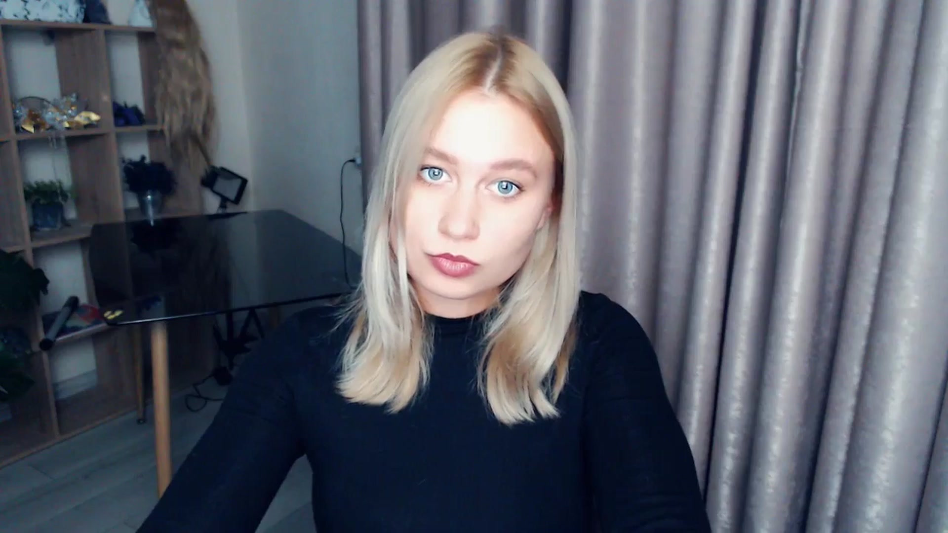 Gallery image thumbnail from Kukla_kolduna's myfreecams stream on, 11/19/2025, 15:40 image 19 of 20