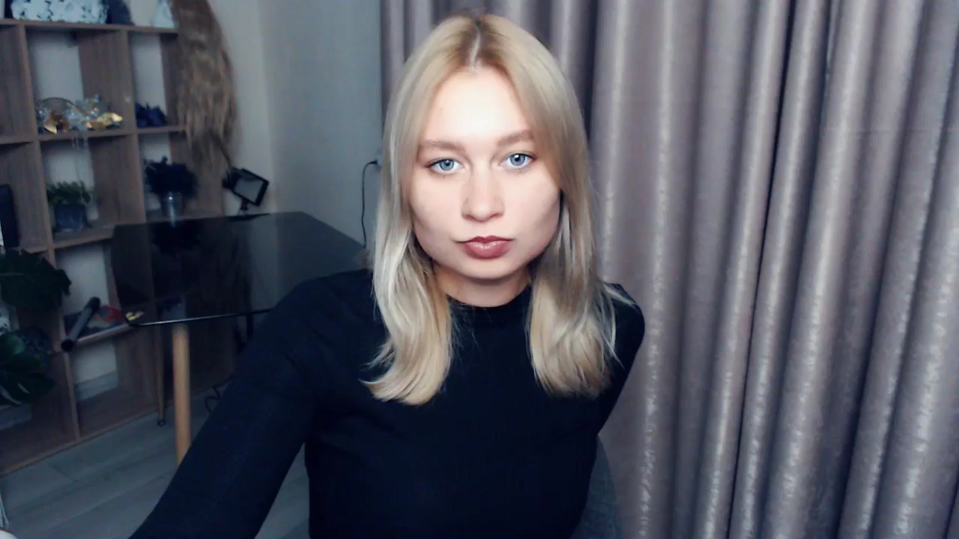 Gallery image thumbnail from Kukla_kolduna's myfreecams stream on, 11/19/2025, 15:40 image 10 of 20