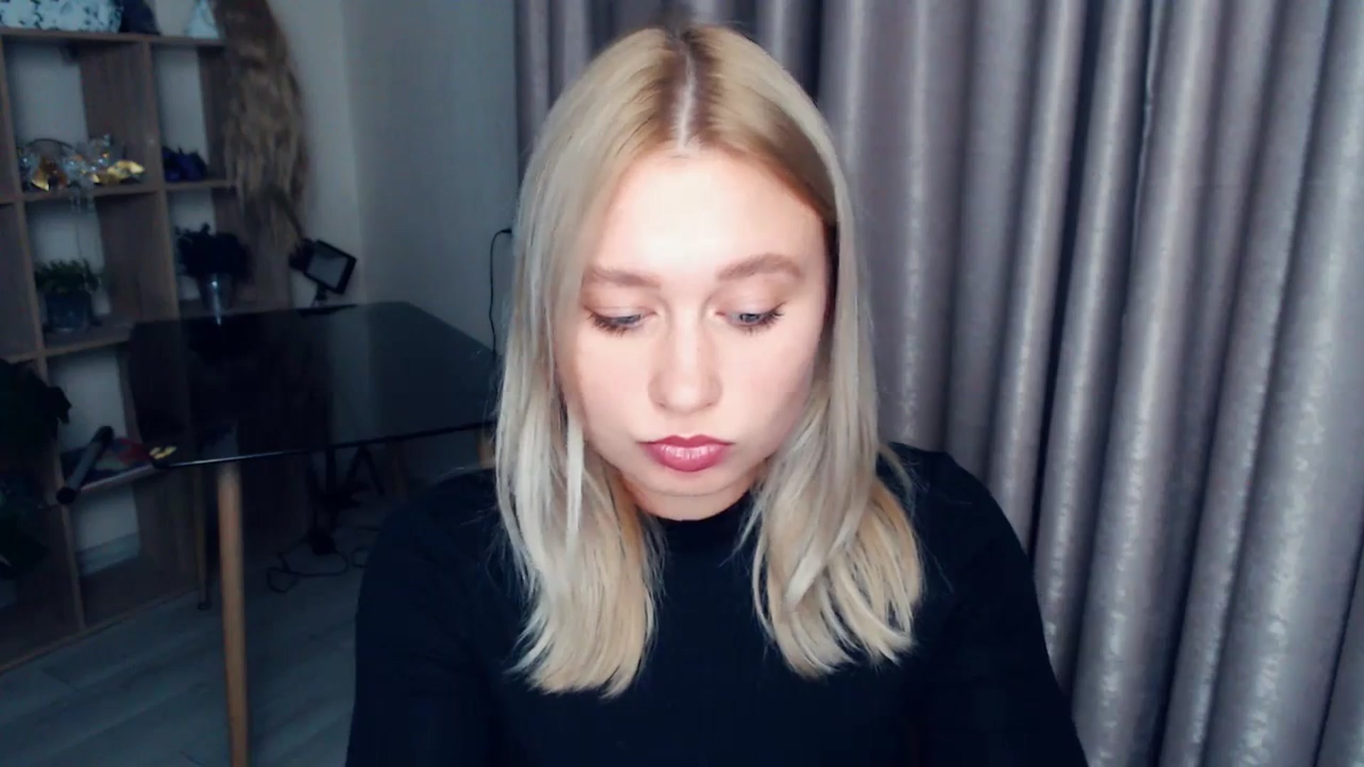 Gallery image thumbnail from Kukla_kolduna's myfreecams stream on, 11/19/2025, 15:40 image 18 of 20
