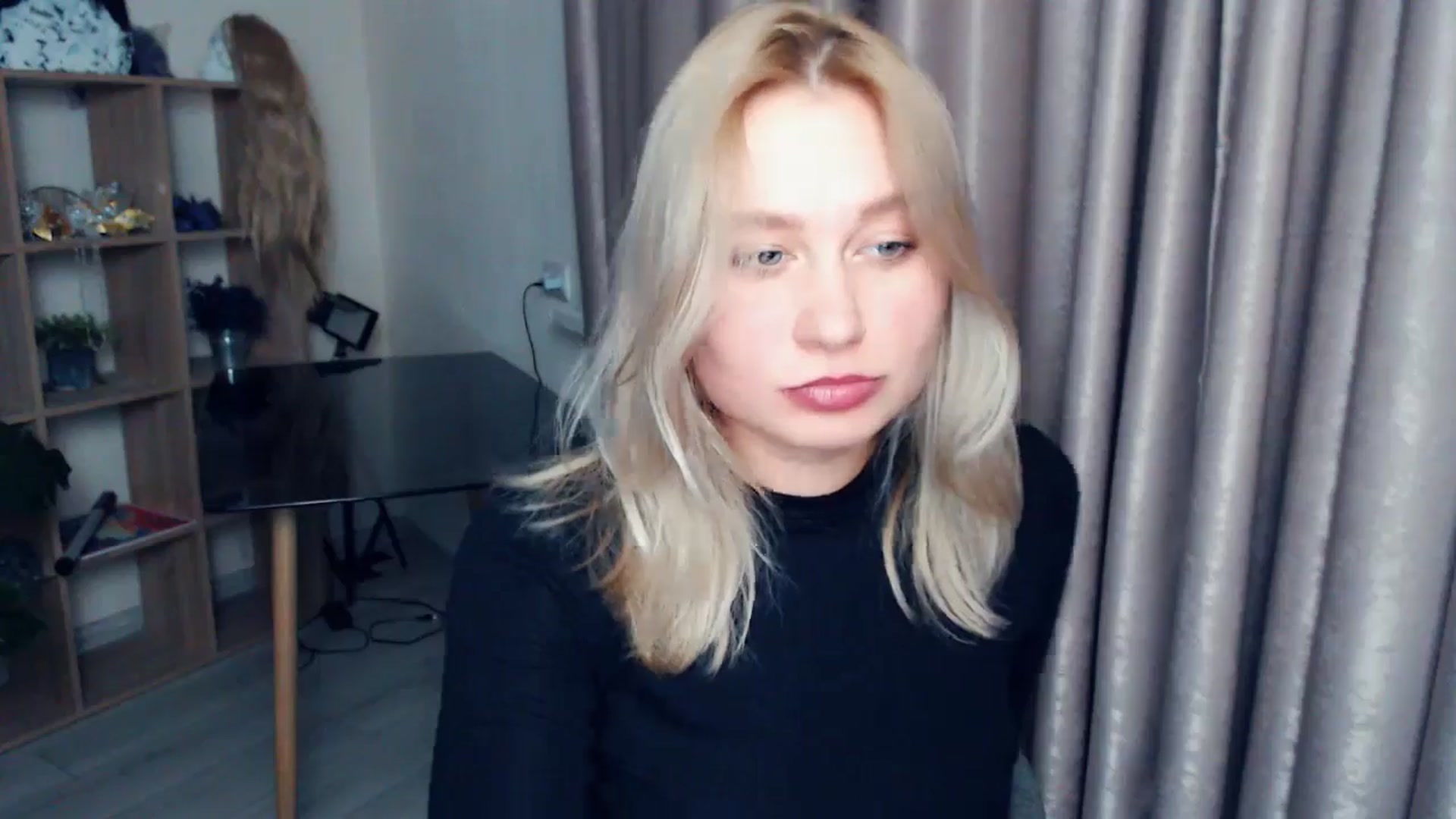 Gallery image thumbnail from Kukla_kolduna's myfreecams stream on, 11/19/2025, 17:10 image 4 of 20