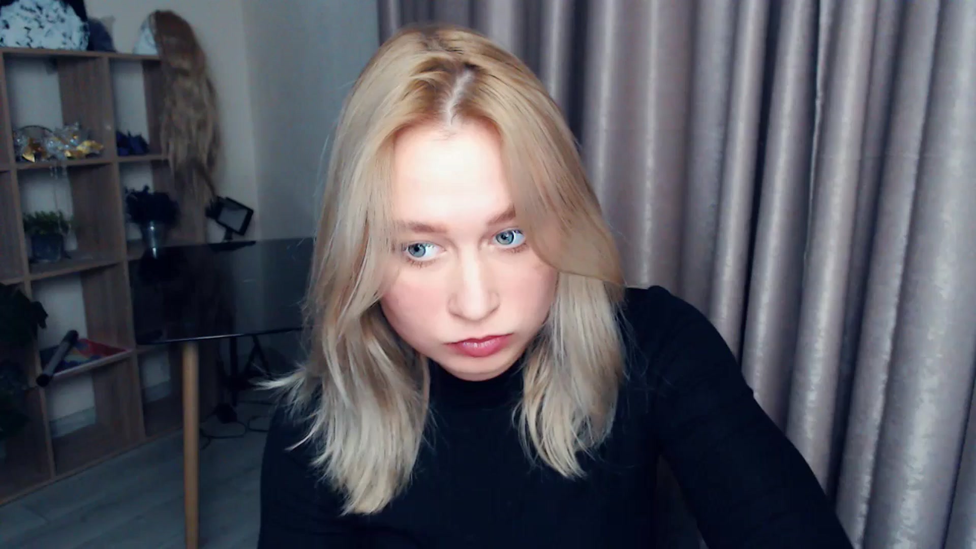 Gallery image thumbnail from Kukla_kolduna's myfreecams stream on, 11/19/2025, 17:10 image 1 of 20