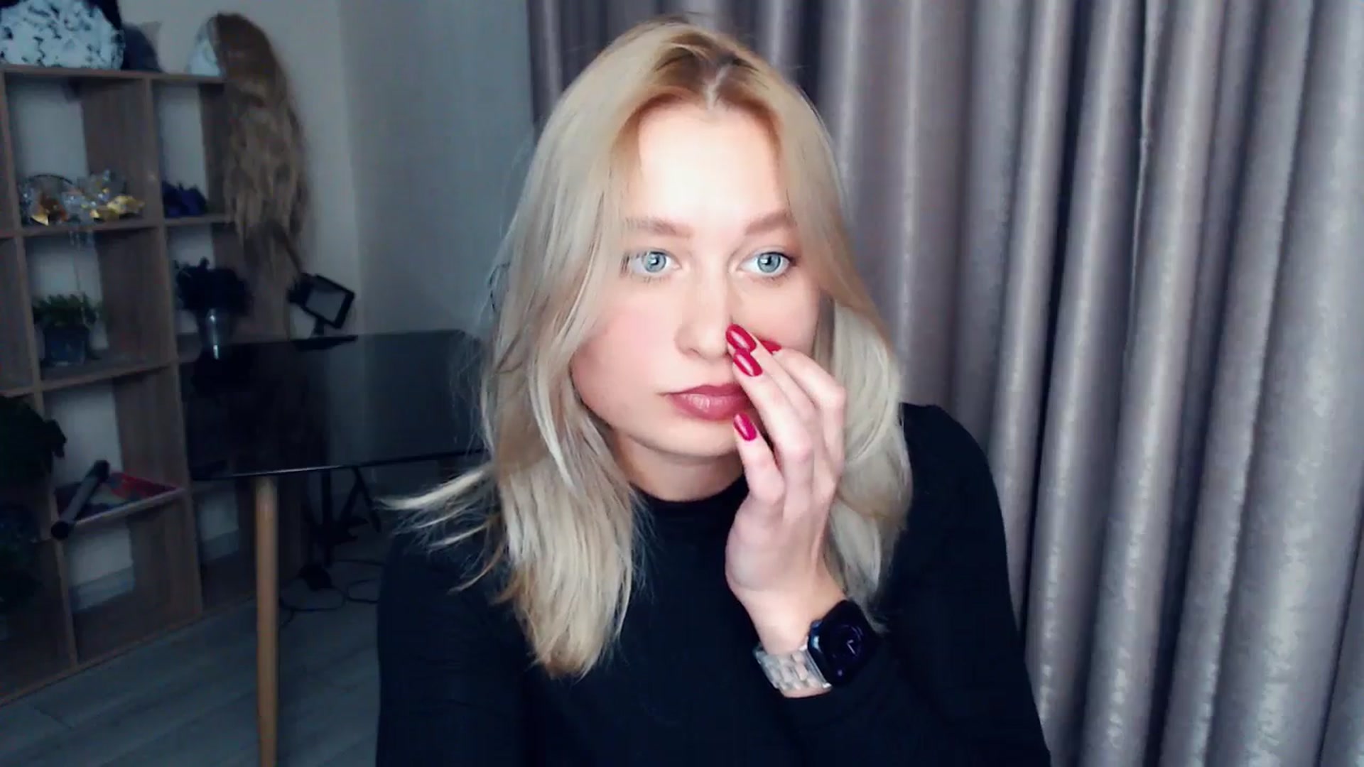 Gallery image thumbnail from Kukla_kolduna's myfreecams stream on, 11/19/2025, 17:10 image 2 of 20