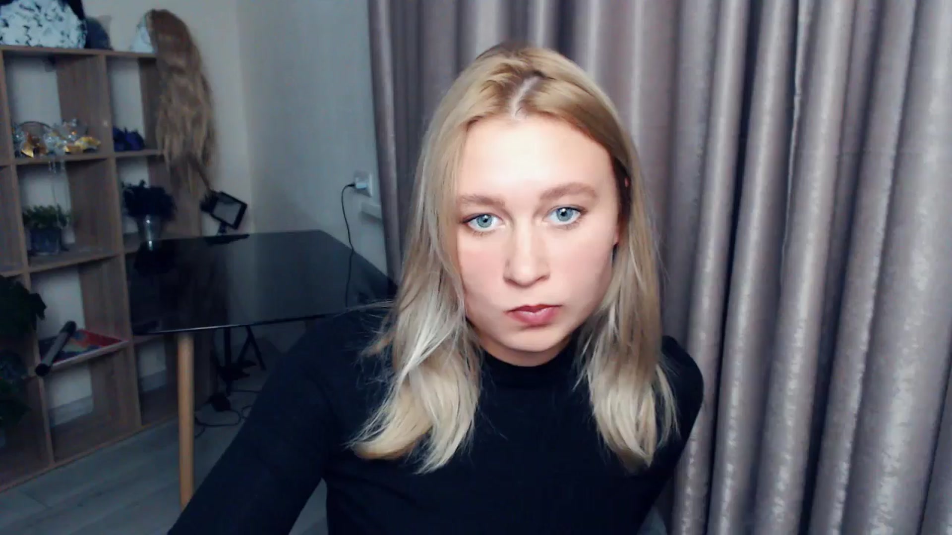 Gallery image thumbnail from Kukla_kolduna's myfreecams stream on, 11/19/2025, 17:10 image 13 of 20