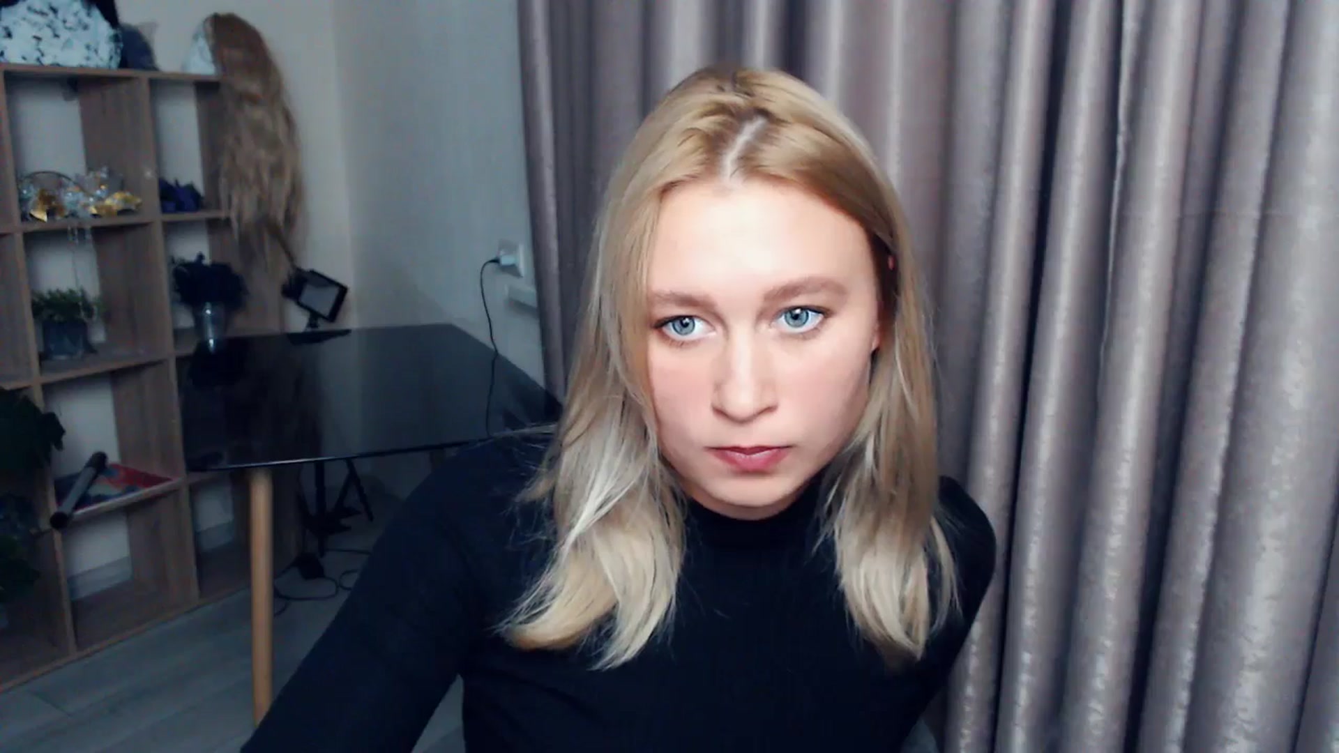 Gallery image thumbnail from Kukla_kolduna's myfreecams stream on, 11/19/2025, 17:10 image 14 of 20